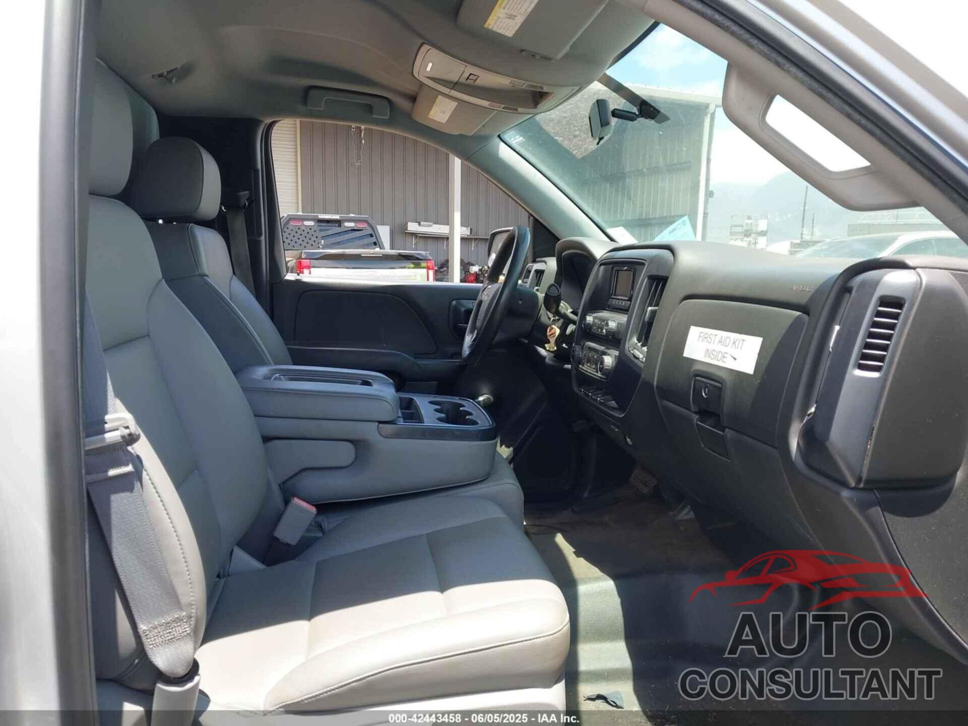 CHEVROLET SILVERADO 1500 2015 - 1GCNCPEHXFZ379324