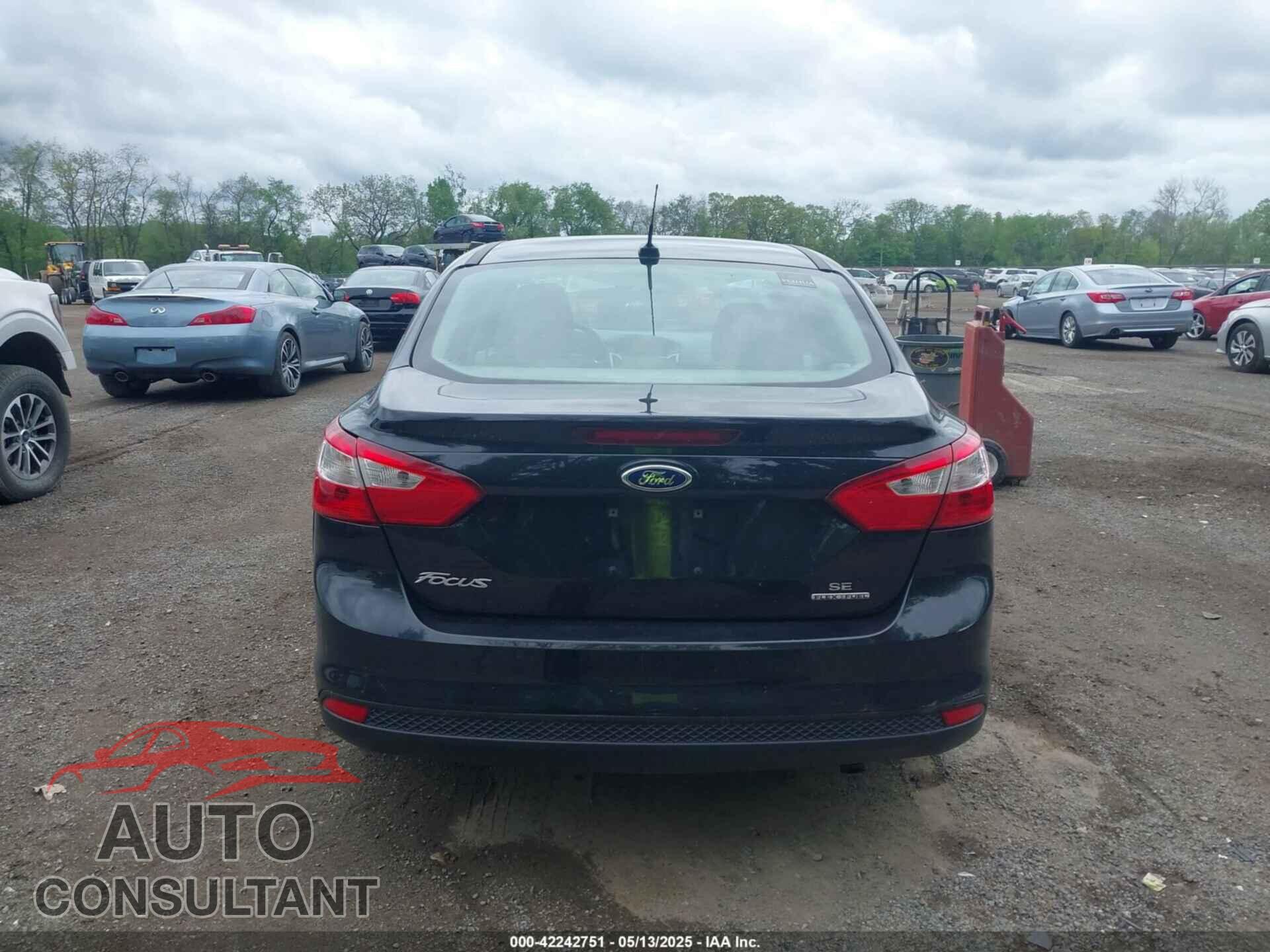 FORD FOCUS 2014 - 1FADP3F23EL222955