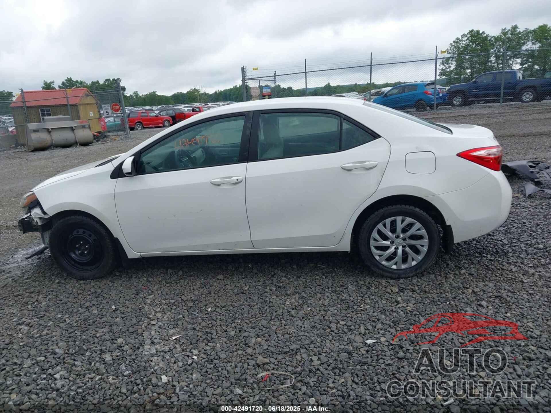 TOYOTA COROLLA 2017 - 2T1BURHE5HC855733