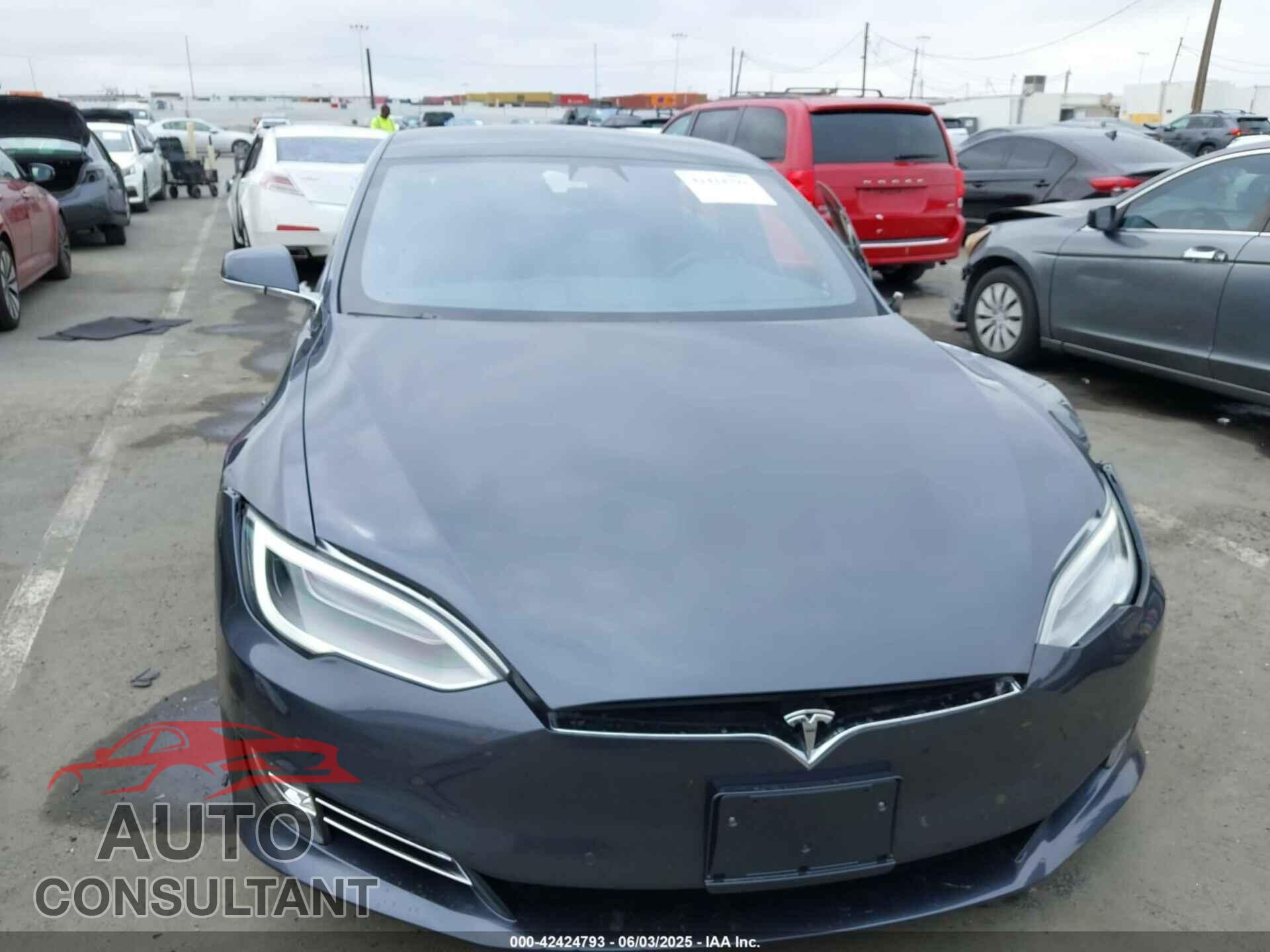 TESLA MODEL S 2017 - 5YJSA1E20HF228681