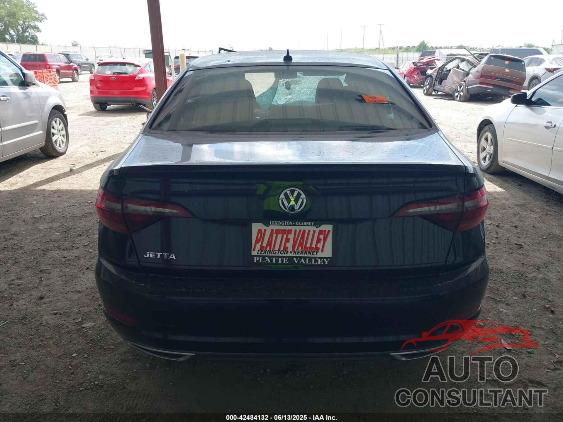 VOLKSWAGEN JETTA 2019 - 3VWCB7BU1KM254068