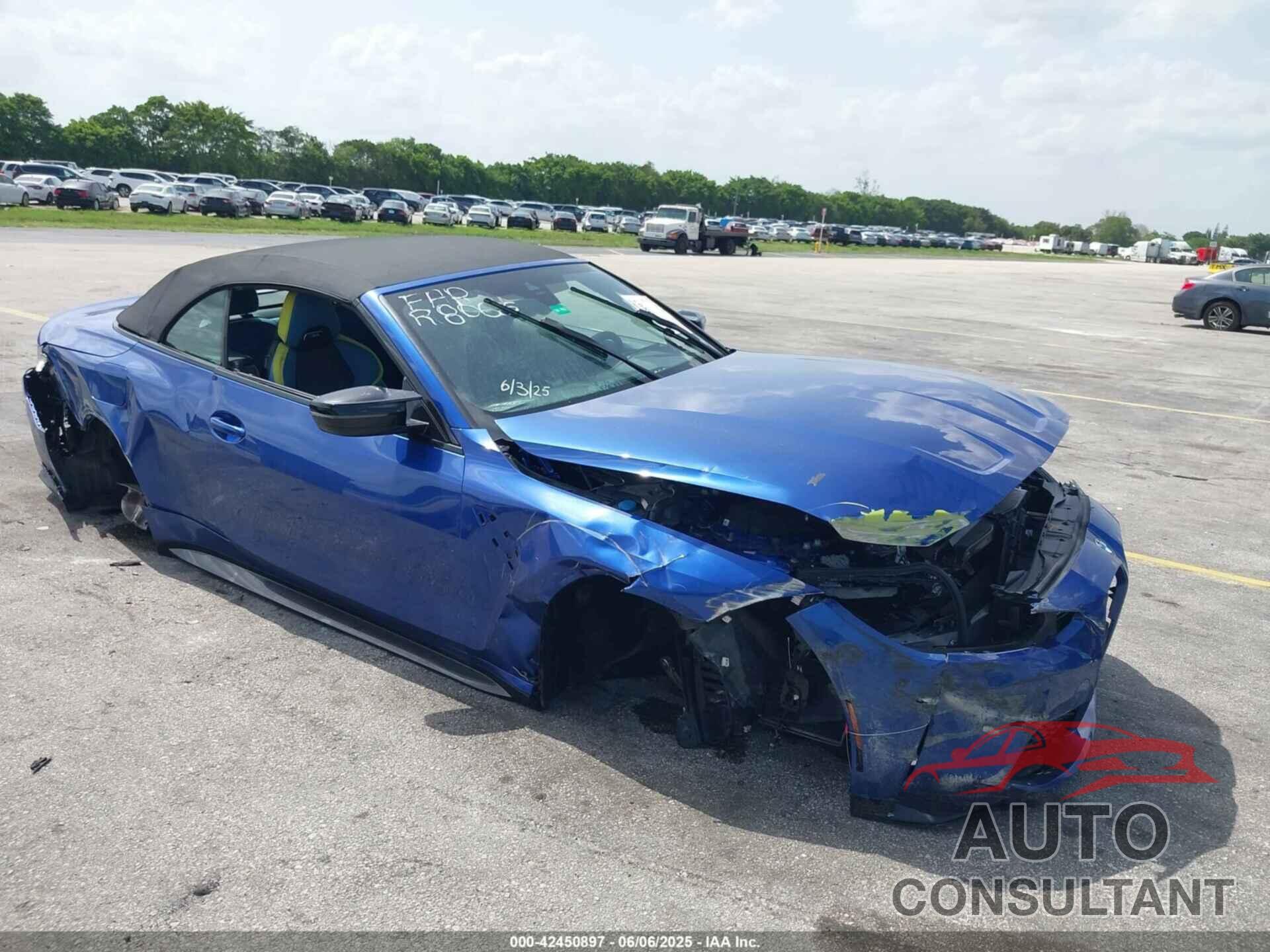 BMW M4 2024 - WBS33BA02RCR80625