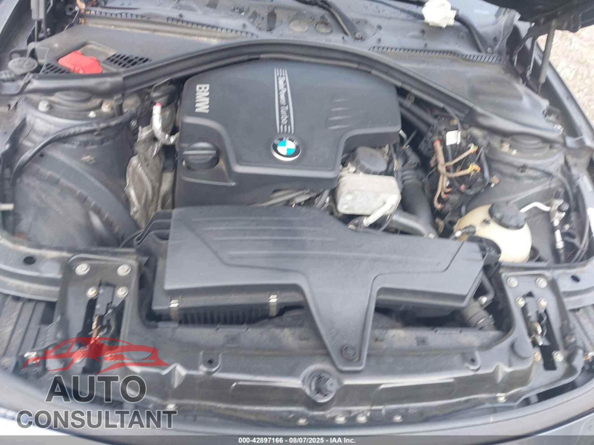 BMW 320I 2013 - WBA3C3C50DF981346