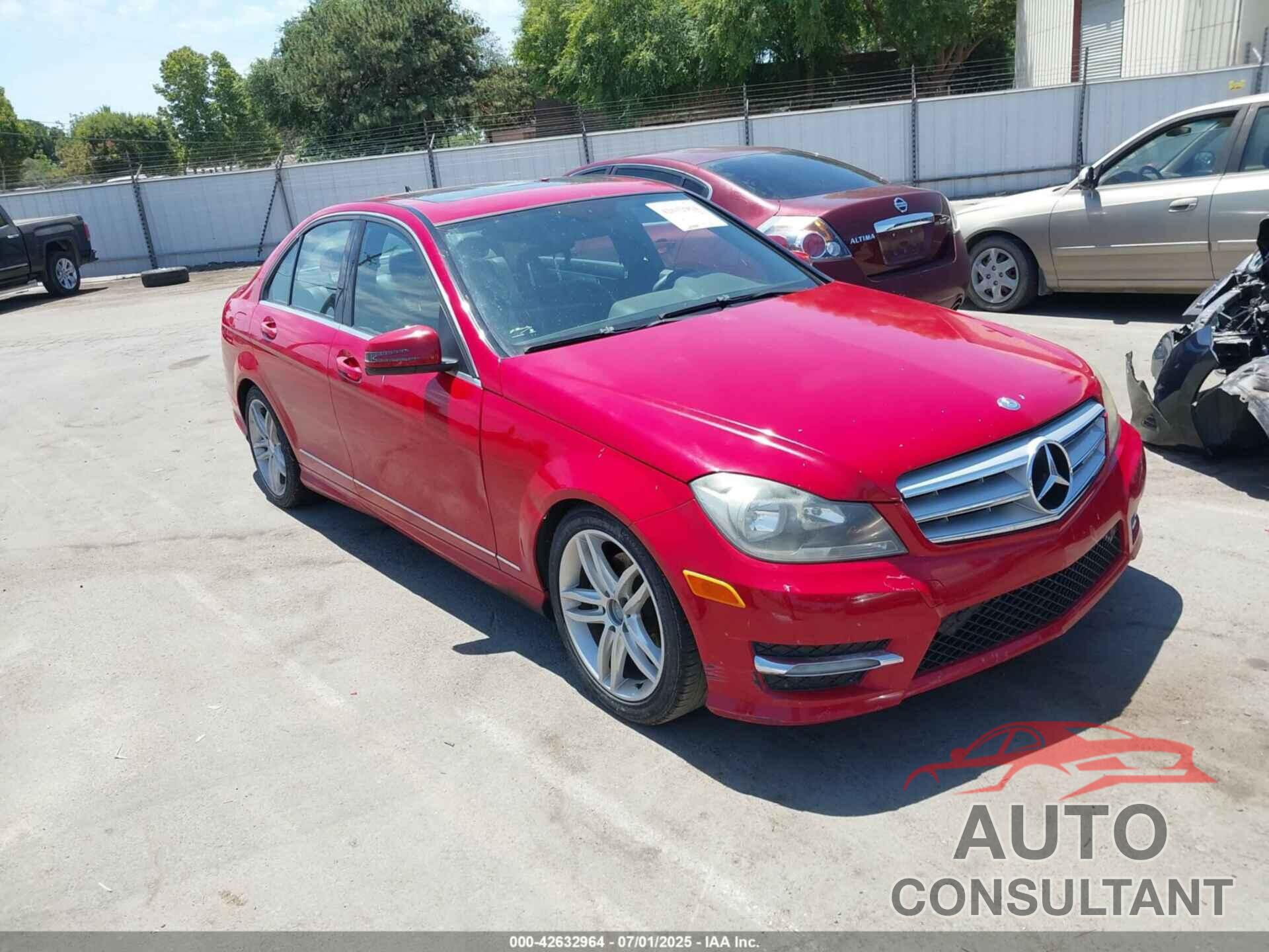 MERCEDES-BENZ C 250 2013 - WDDGF4HB3DR253993