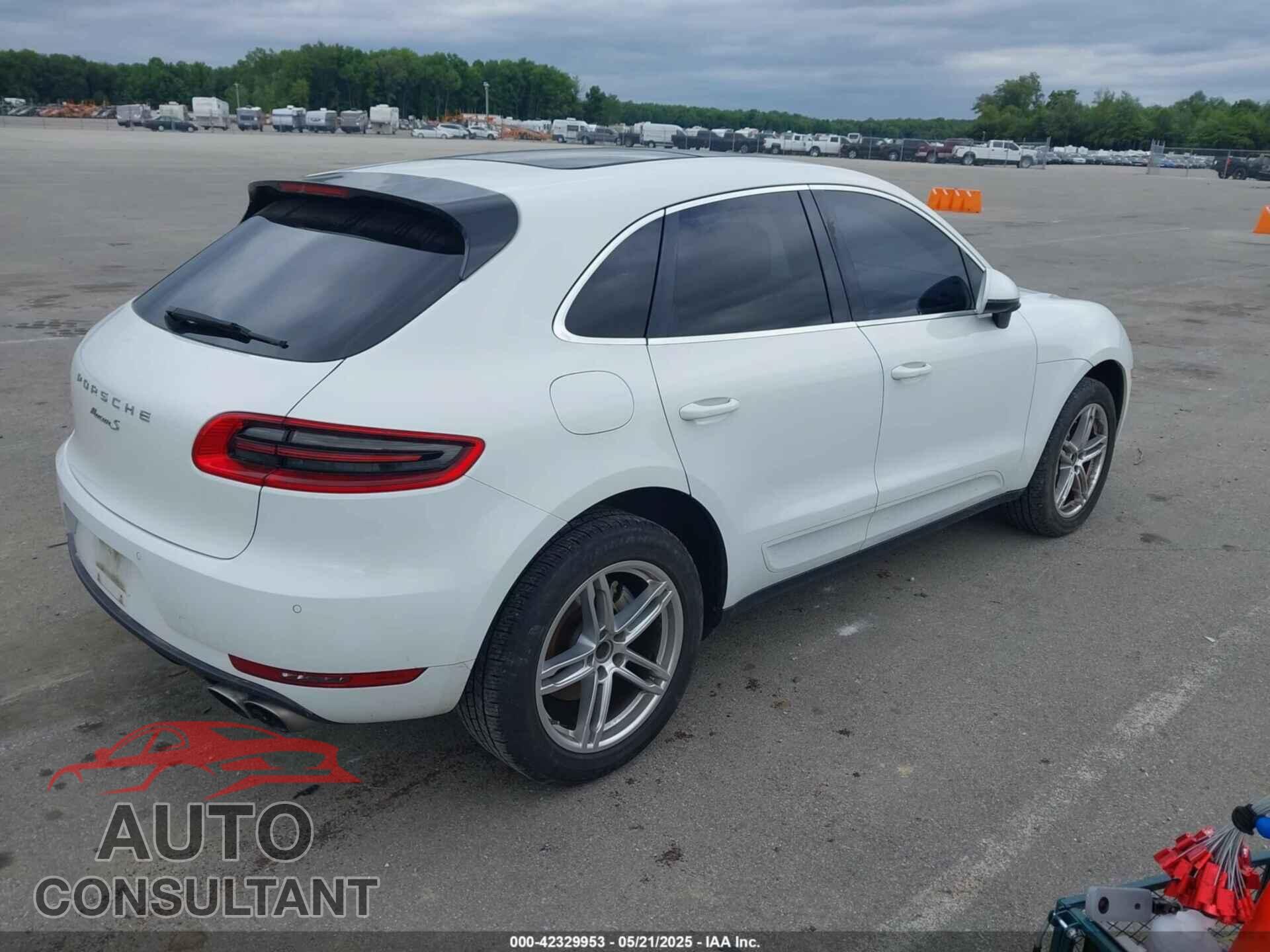 PORSCHE MACAN 2015 - WP1AB2A56FLB72821