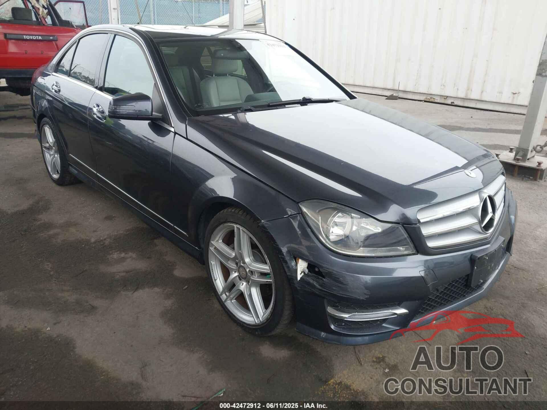 MERCEDES-BENZ C 250 2013 - WDDGF4HBXDA869284