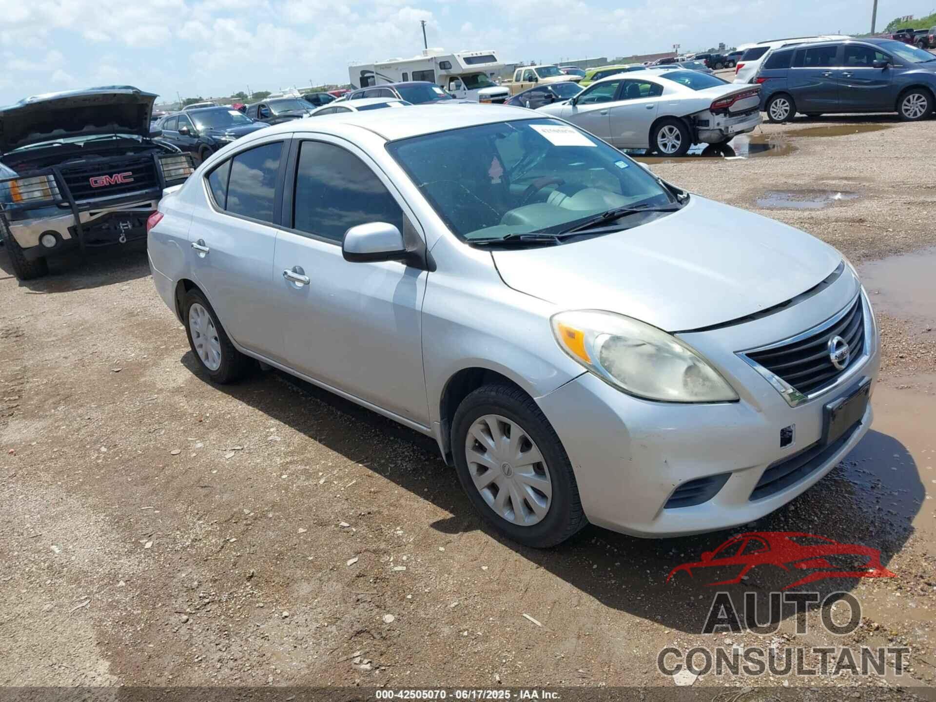 NISSAN VERSA 2013 - 3N1CN7AP8DL862459