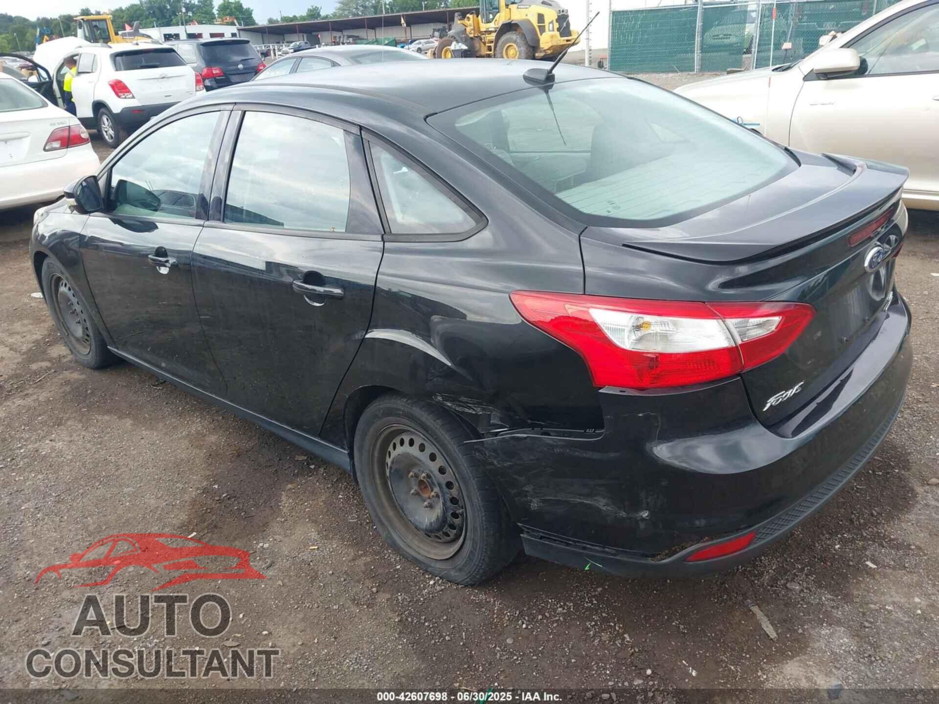 FORD FOCUS 2014 - 1FADP3F22EL356579