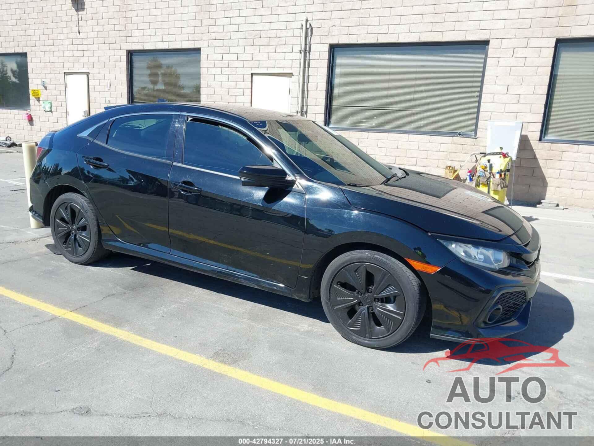 HONDA CIVIC 2017 - SHHFK7H50HU409351