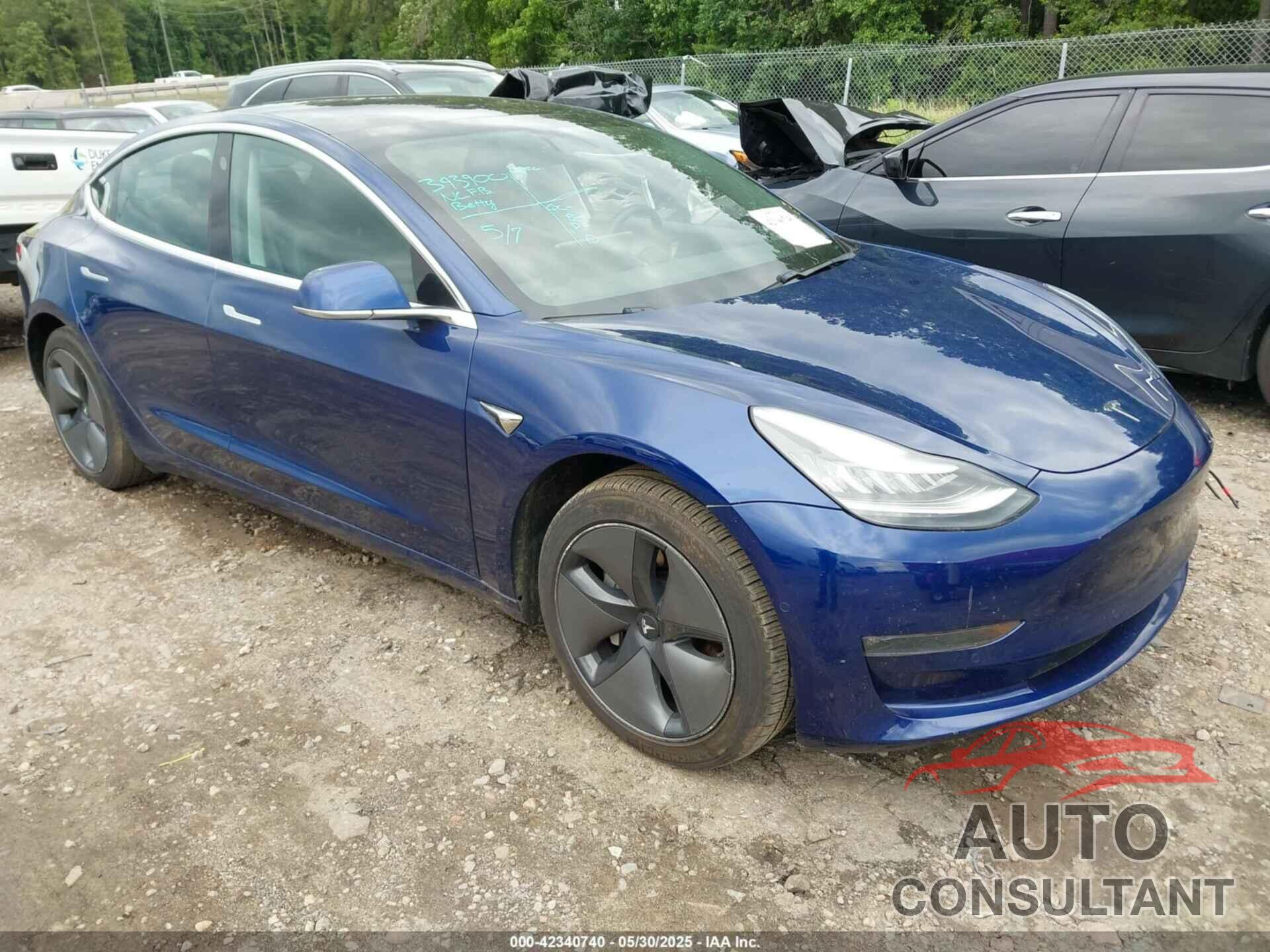 TESLA MODEL 3 2019 - 5YJ3E1EBXKF393900
