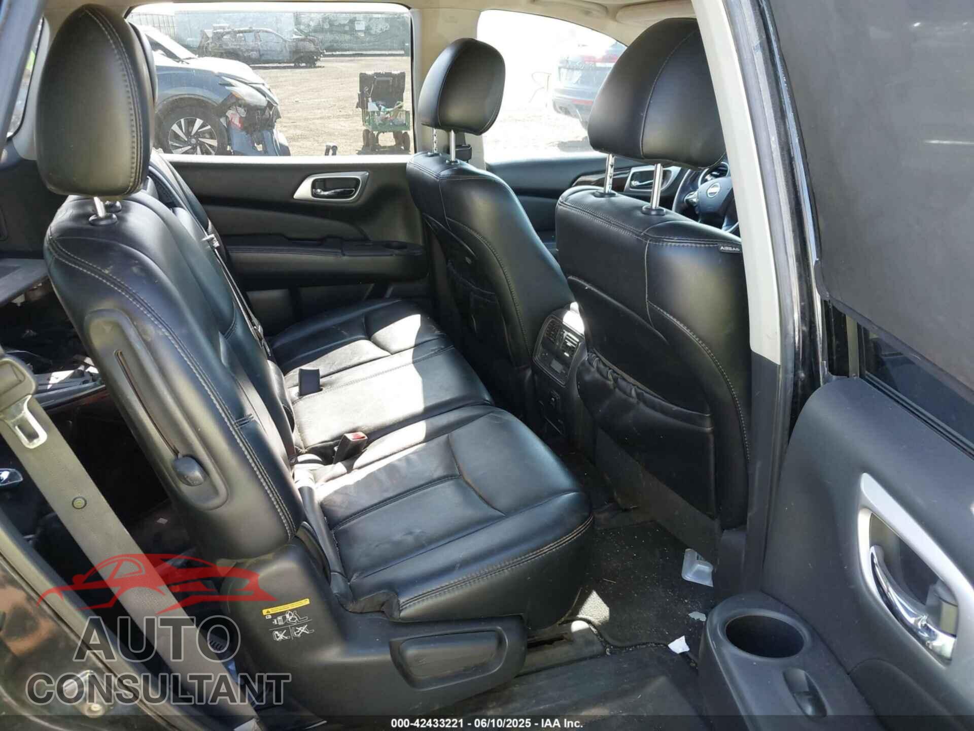 NISSAN PATHFINDER 2014 - 5N1AR2MM9EC729747