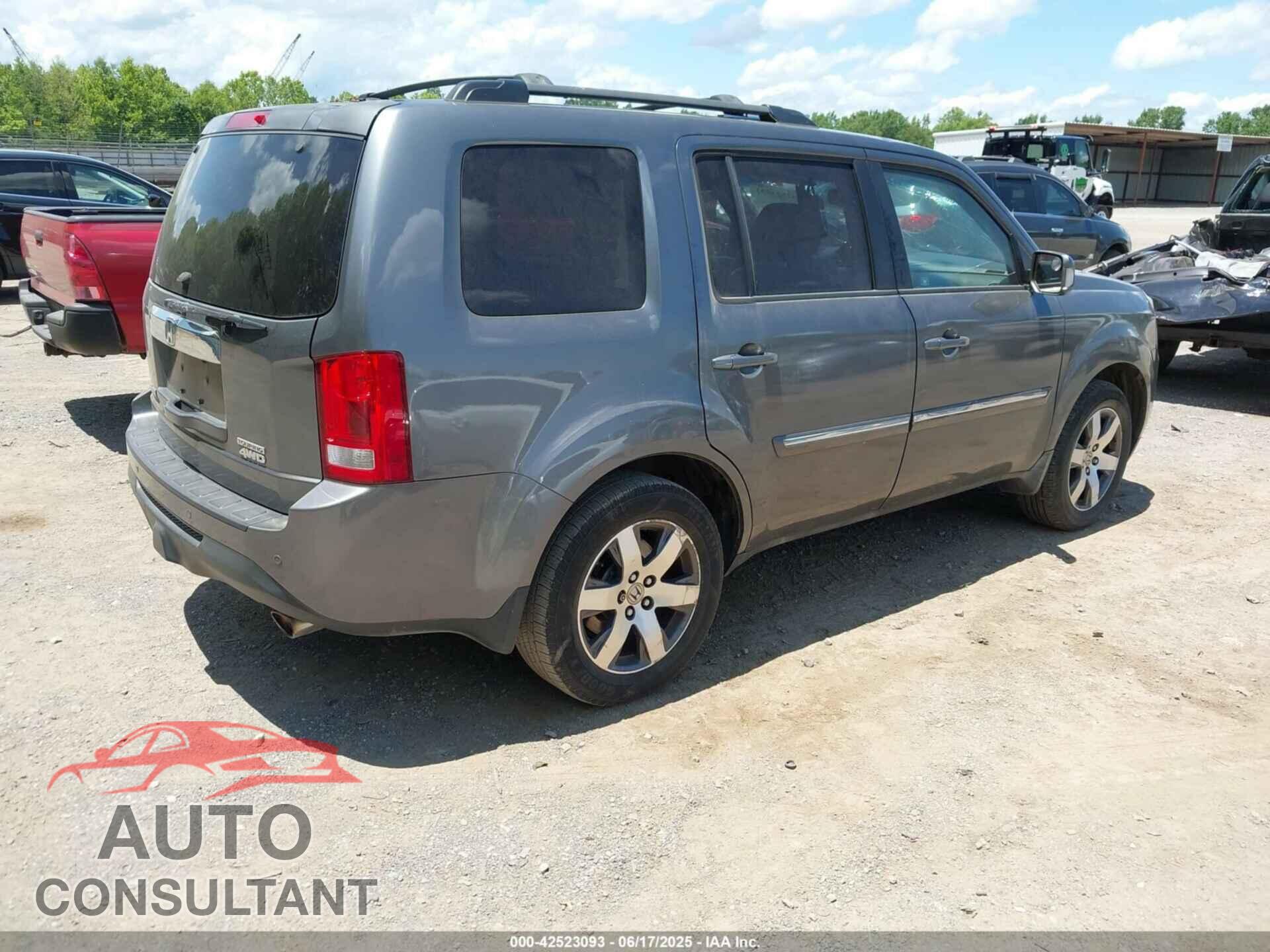 HONDA PILOT 2012 - 5FNYF4H93CB038565