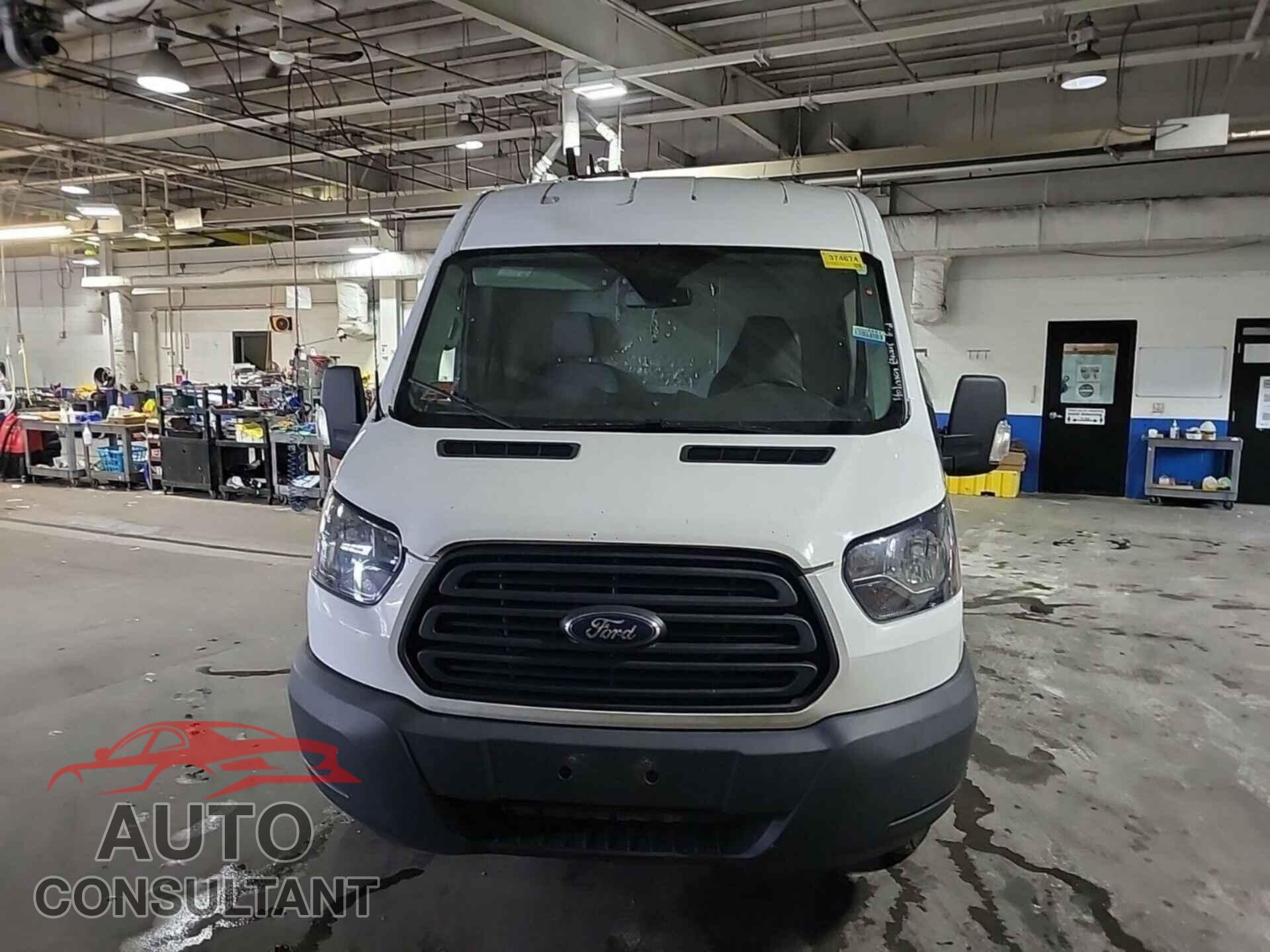 FORD TRANSIT 2018 - 1FTYR2CM2JKB06863