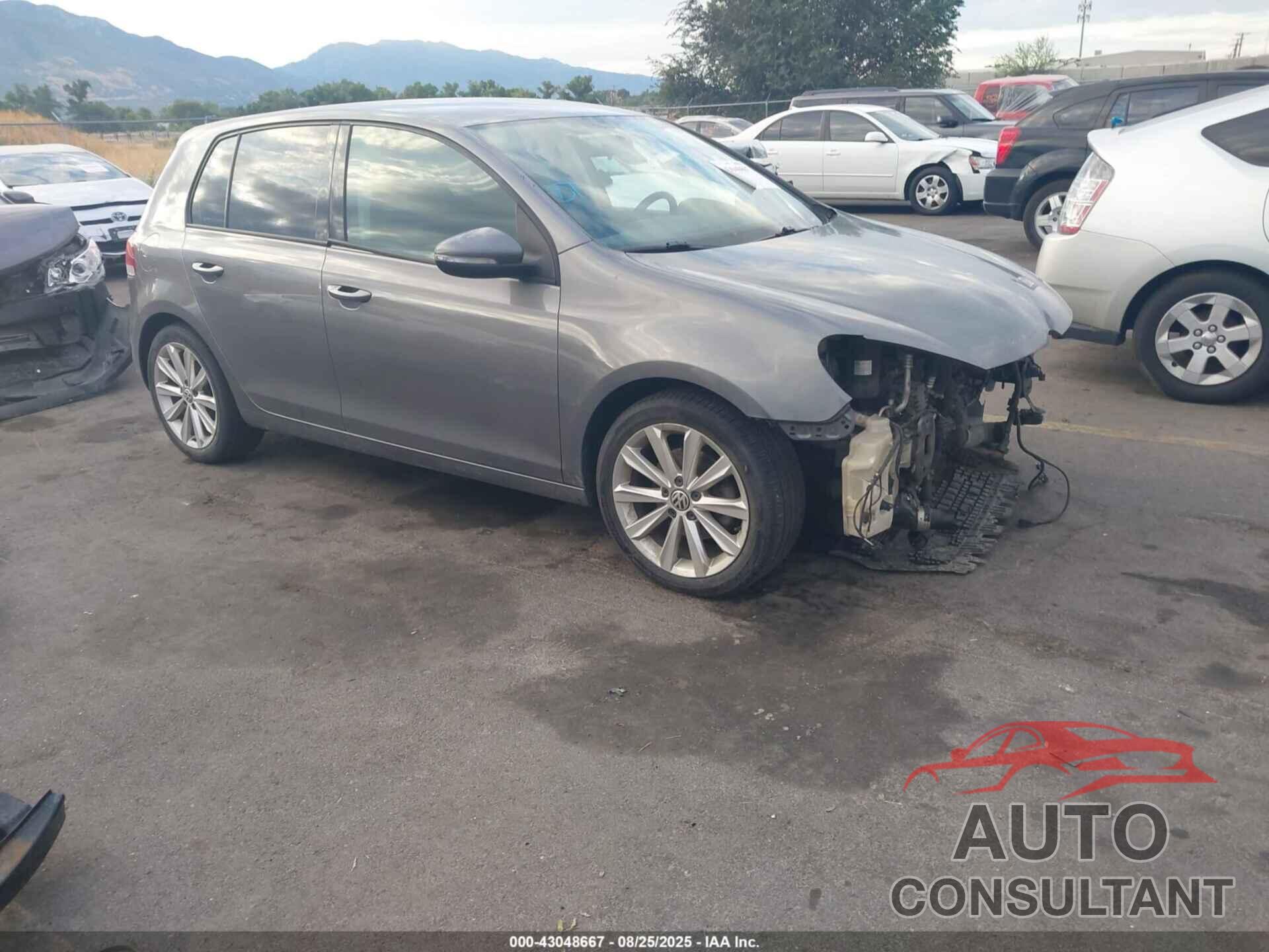 VOLKSWAGEN GOLF 2013 - WVWDM7AJXDW023813
