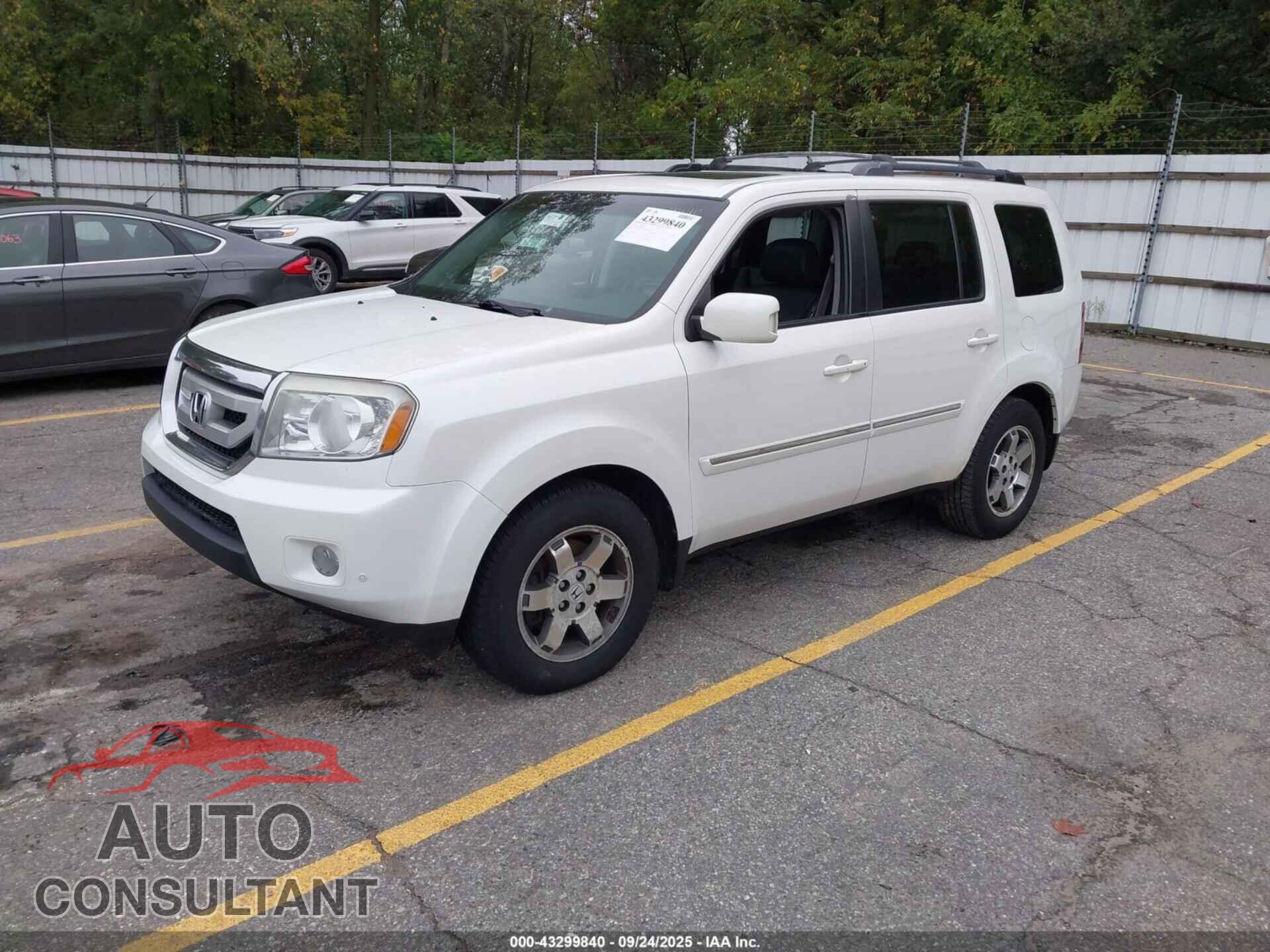 HONDA PILOT 2011 - 5FNYF4H99BB101070