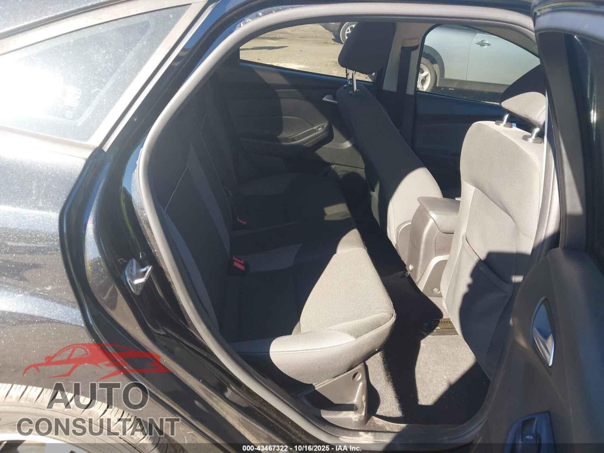 FORD FOCUS 2014 - 1FADP3F22EL459209