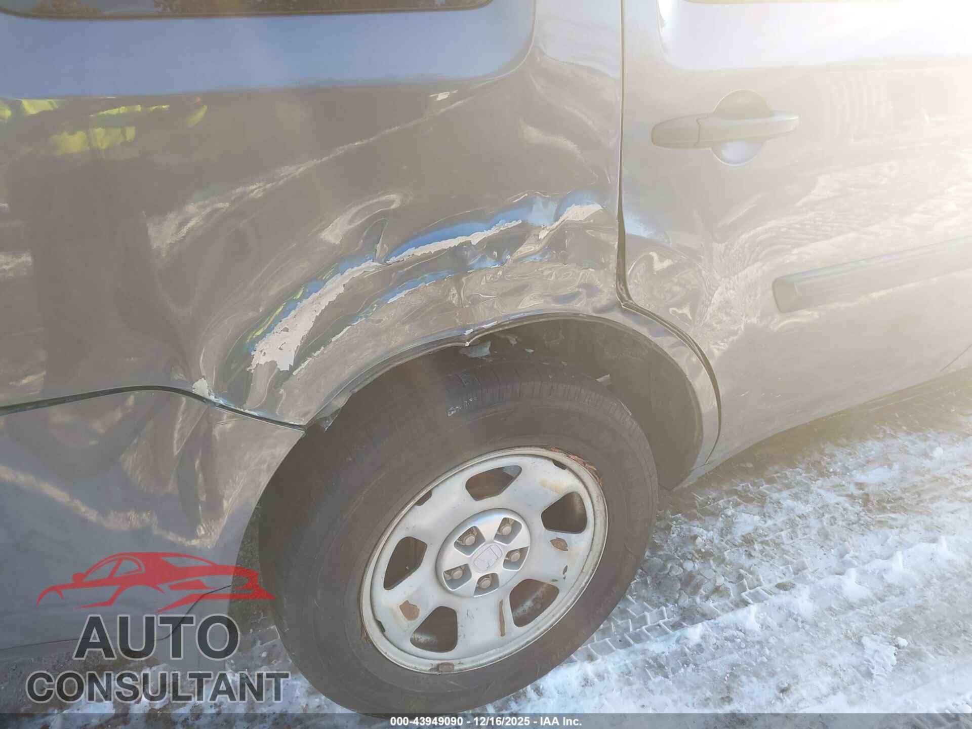 HONDA PILOT 2015 - 5FNYF4H24FB075552