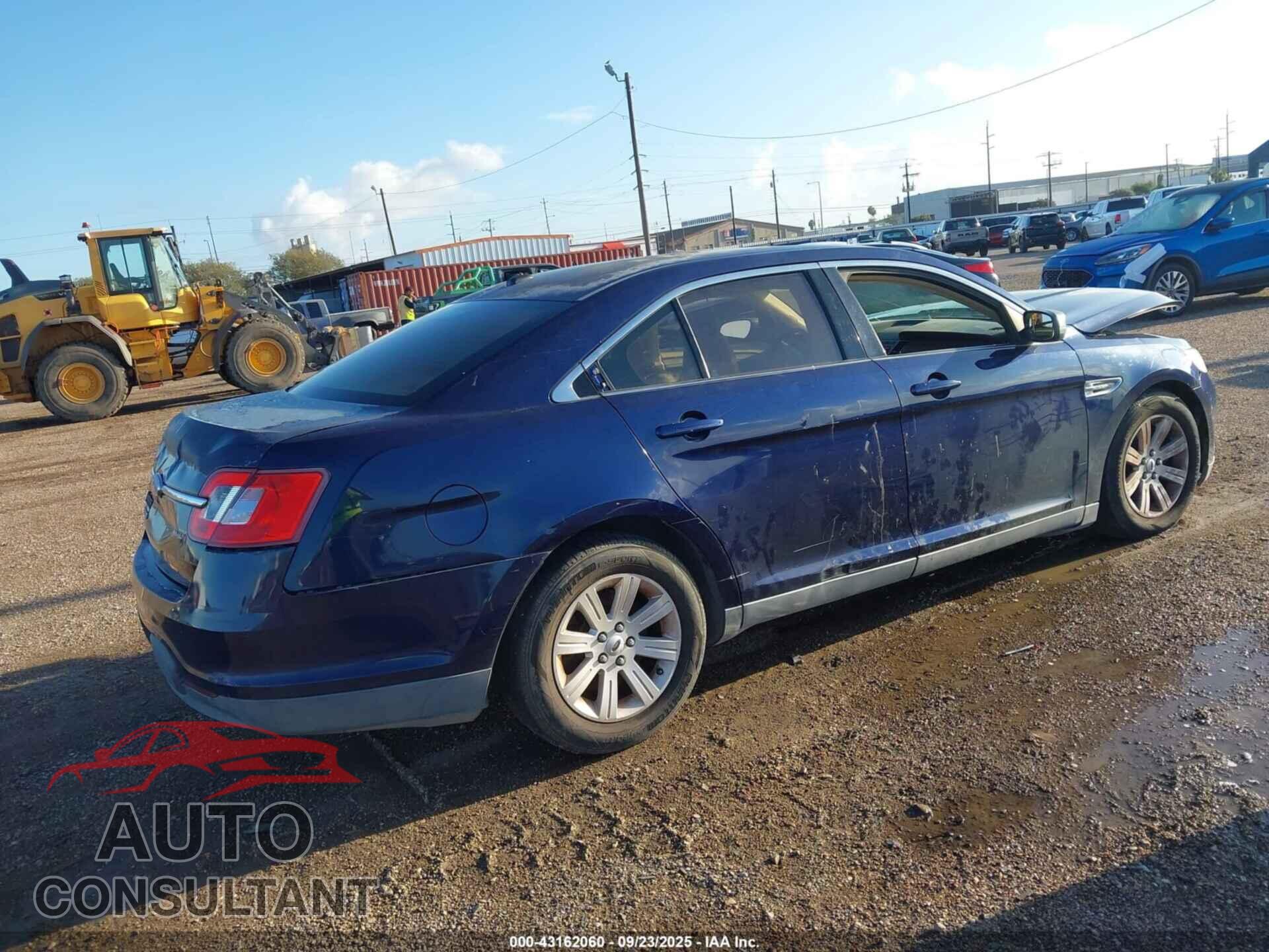 FORD TAURUS 2011 - 1FAHP2DW4BG174663