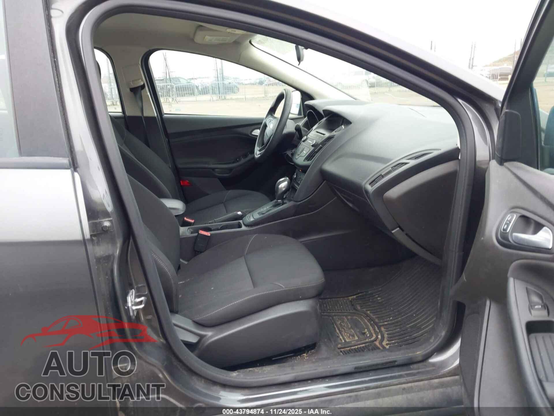 FORD FOCUS 2016 - 1FADP3F23GL250113