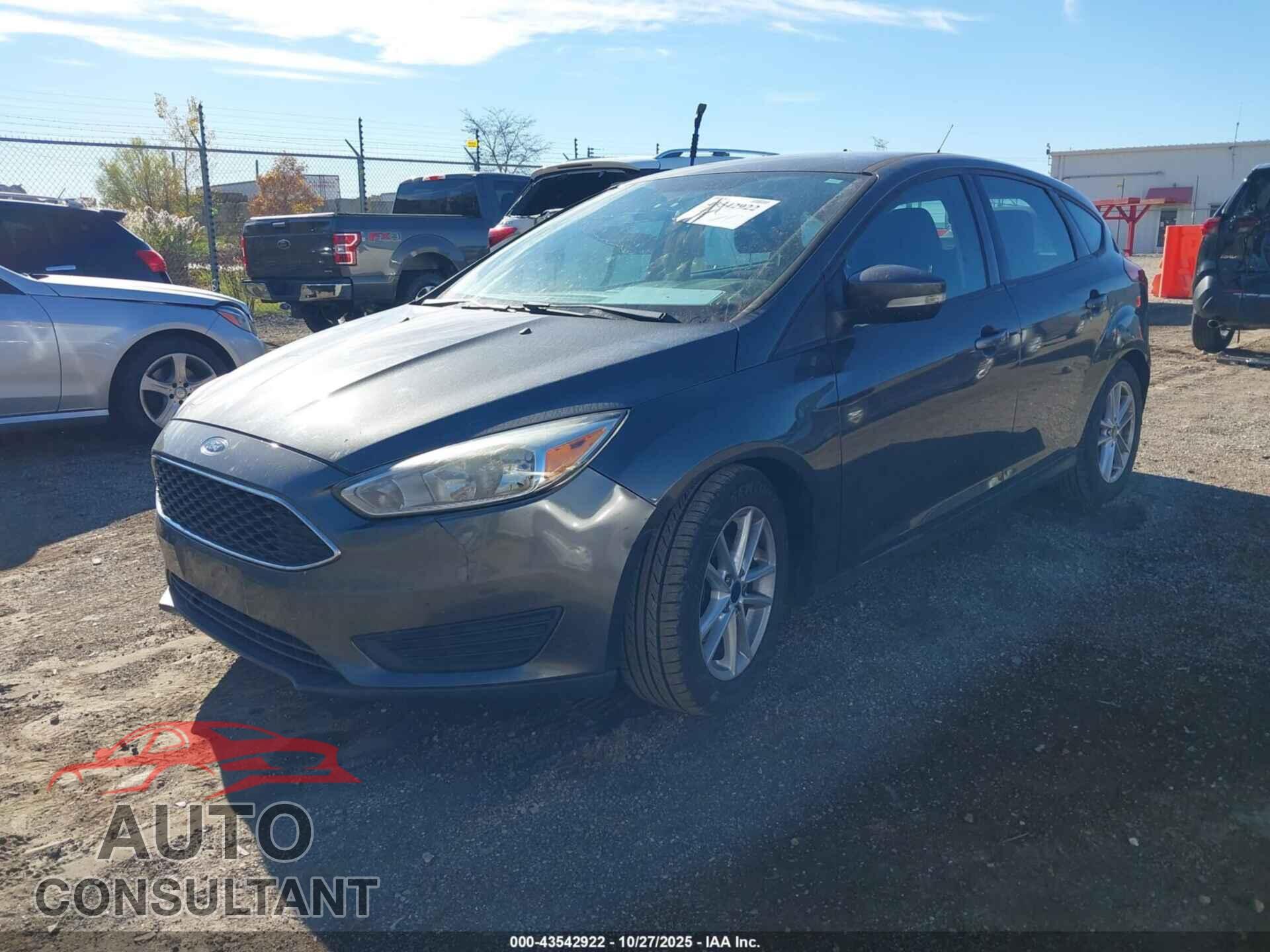 FORD FOCUS 2016 - 1FADP3K23GL377515