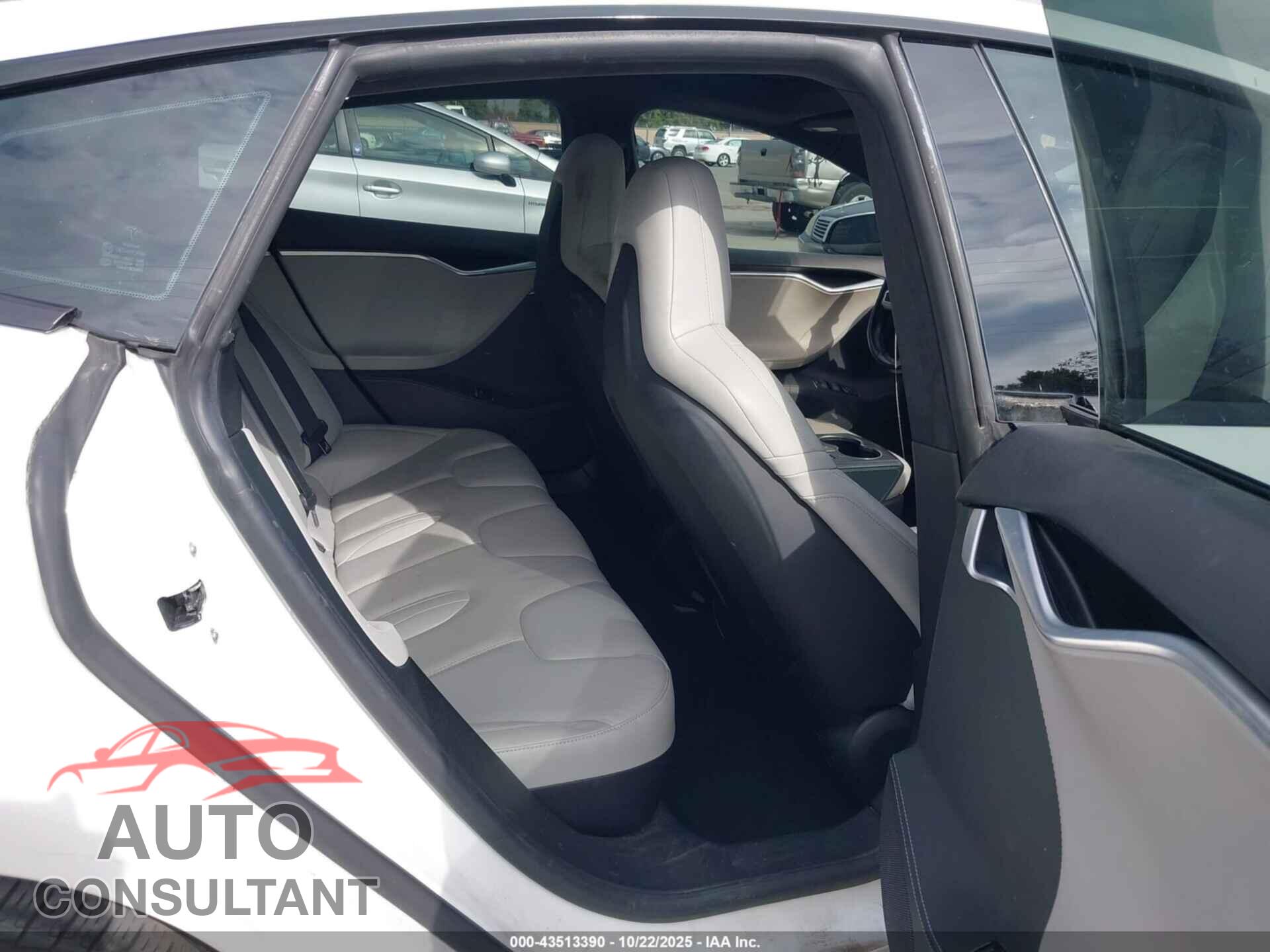 TESLA MODEL S 2015 - 5YJSA1H20FF084896