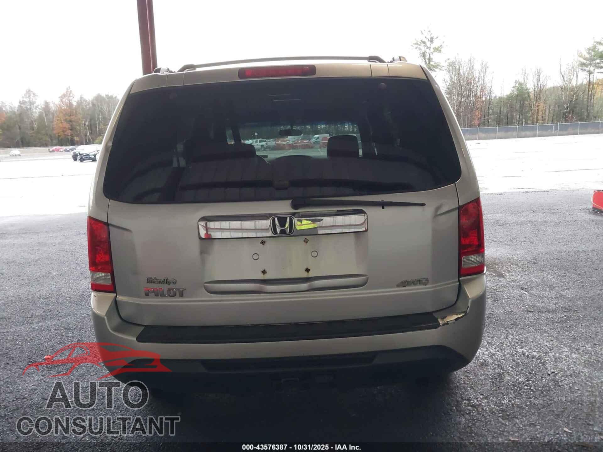 HONDA PILOT 2012 - 5FNYF4H43CB012620