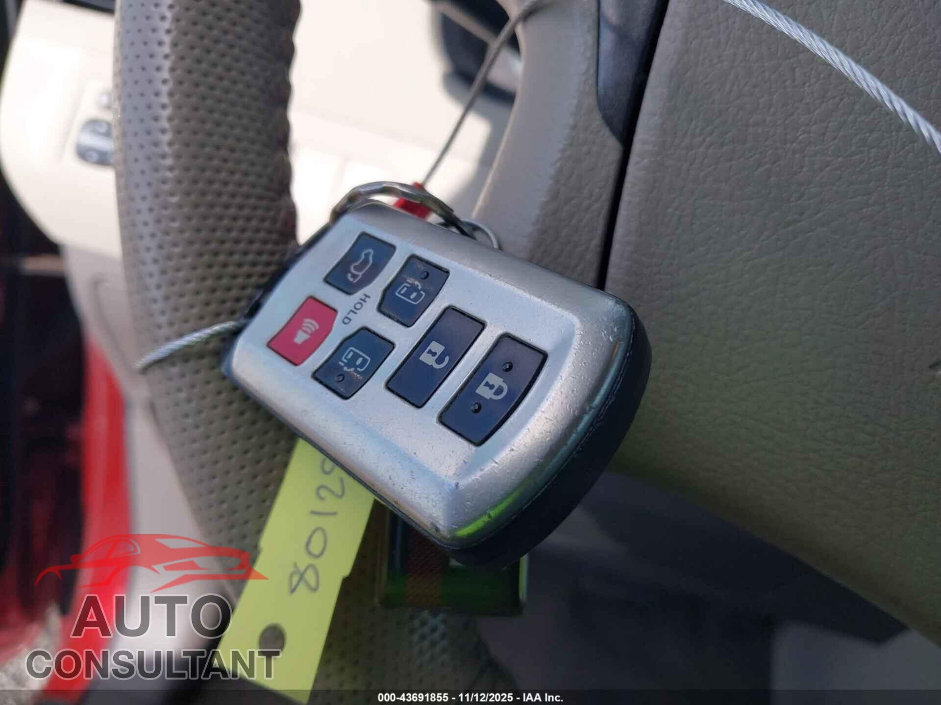 TOYOTA SIENNA 2013 - 5TDYK3DC8DS403830