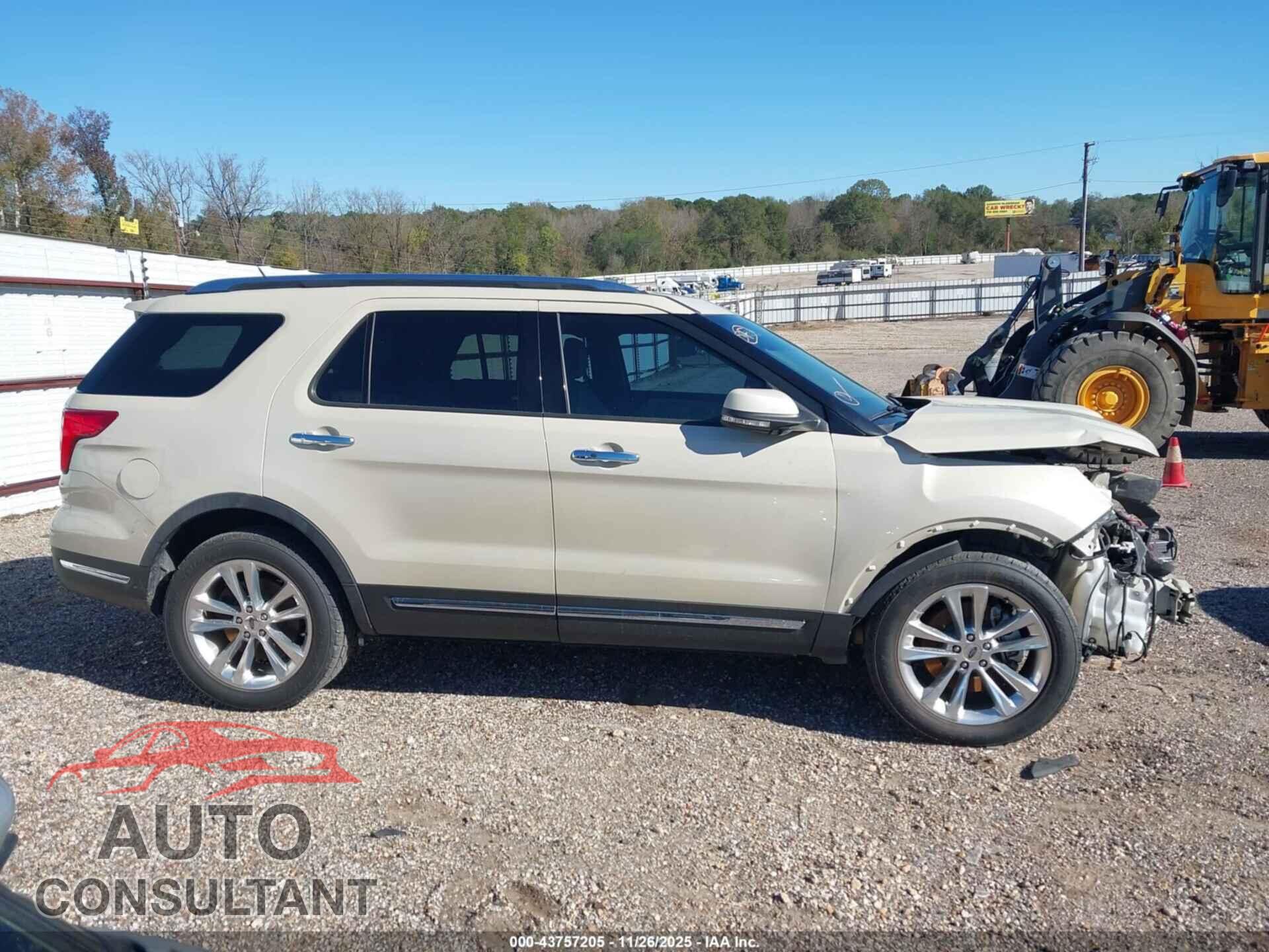FORD EXPLORER 2018 - 1FM5K7F87JGB78238