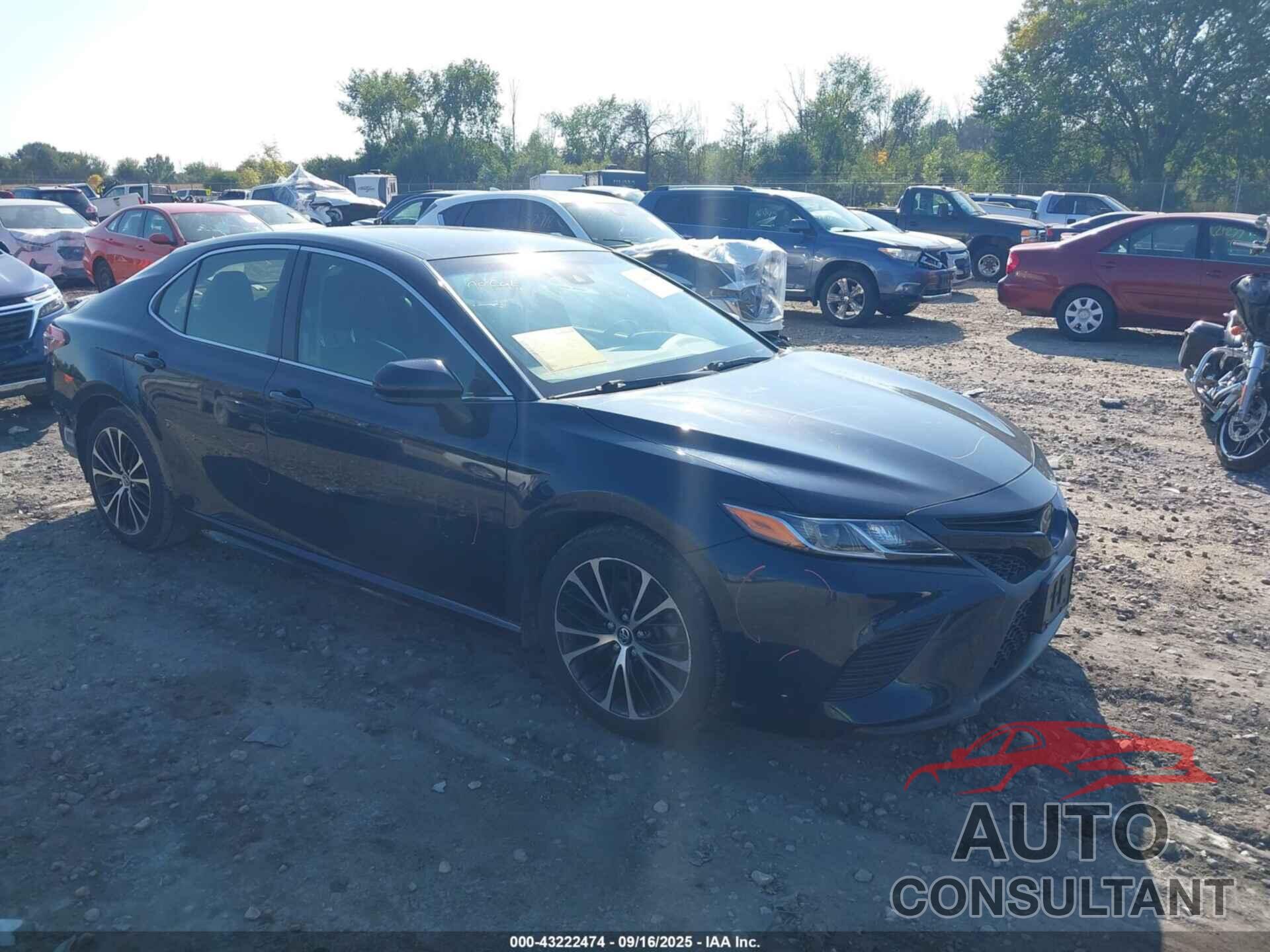 TOYOTA CAMRY 2018 - JTNB11HK1J3046417