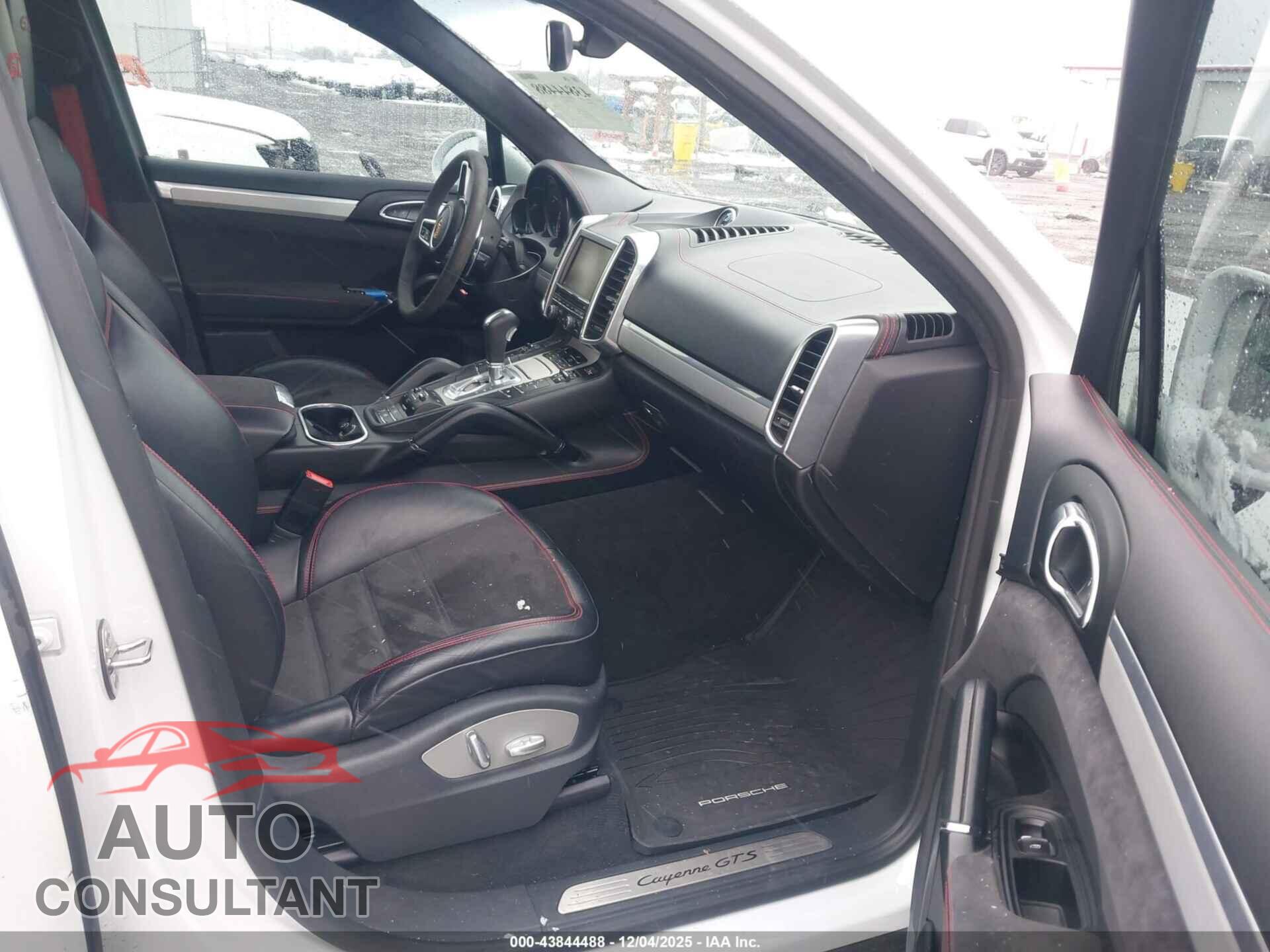 PORSCHE CAYENNE 2016 - WP1AD2A27GLA72017