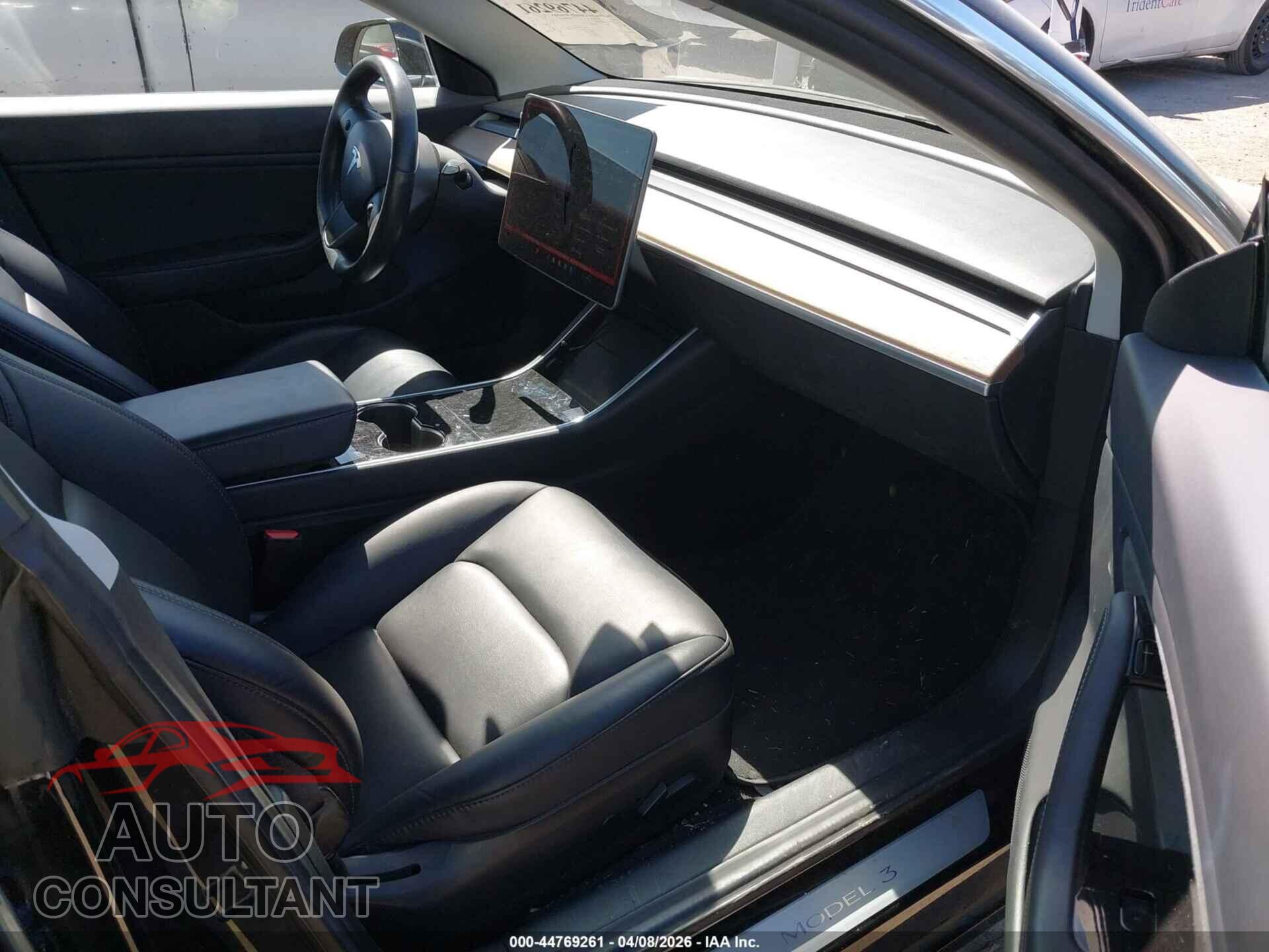 TESLA MODEL 3 2018 - 5YJ3E1EB8JF071285
