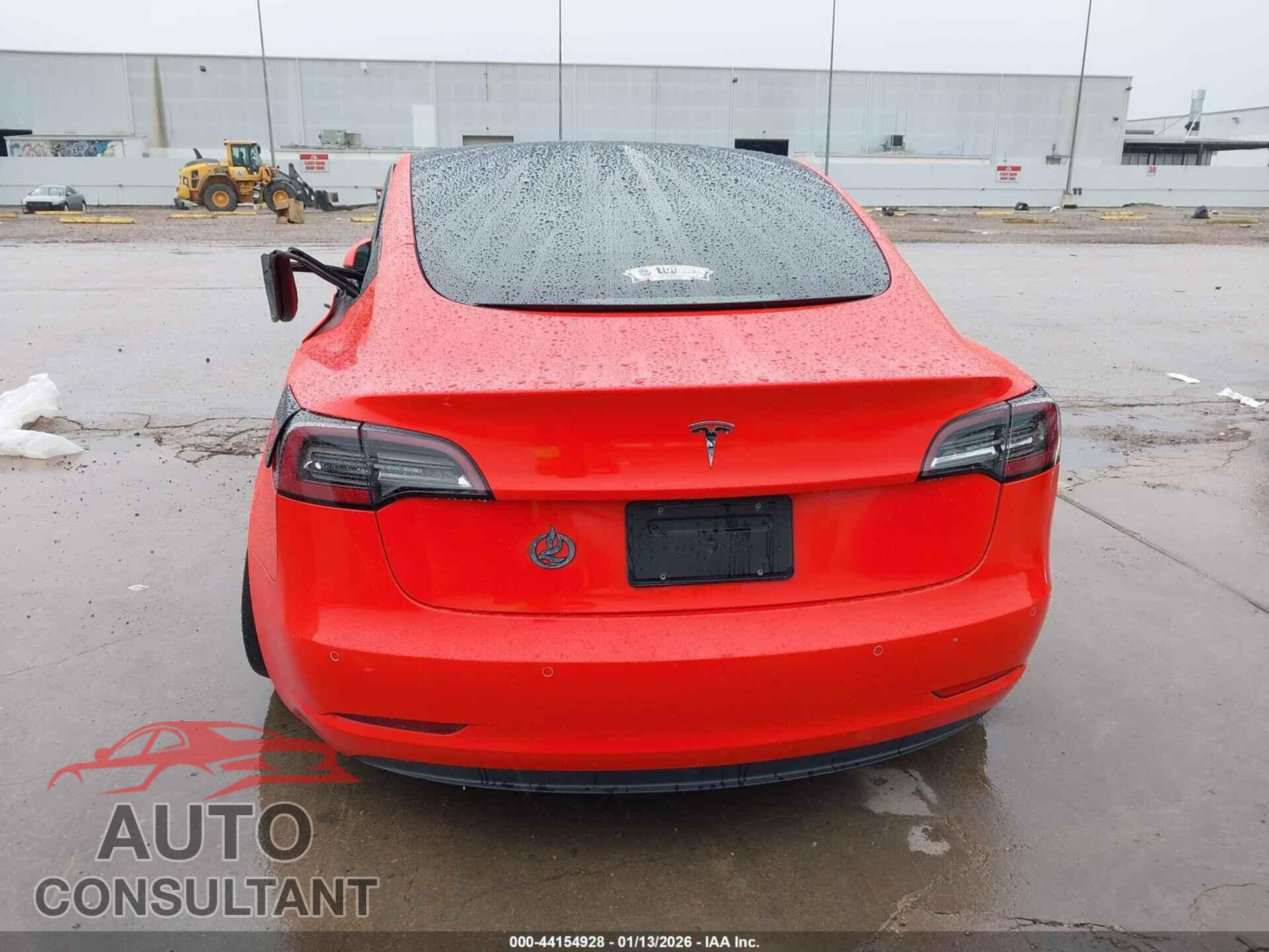 TESLA MODEL 3 2021 - 5YJ3E1EB2MF046306