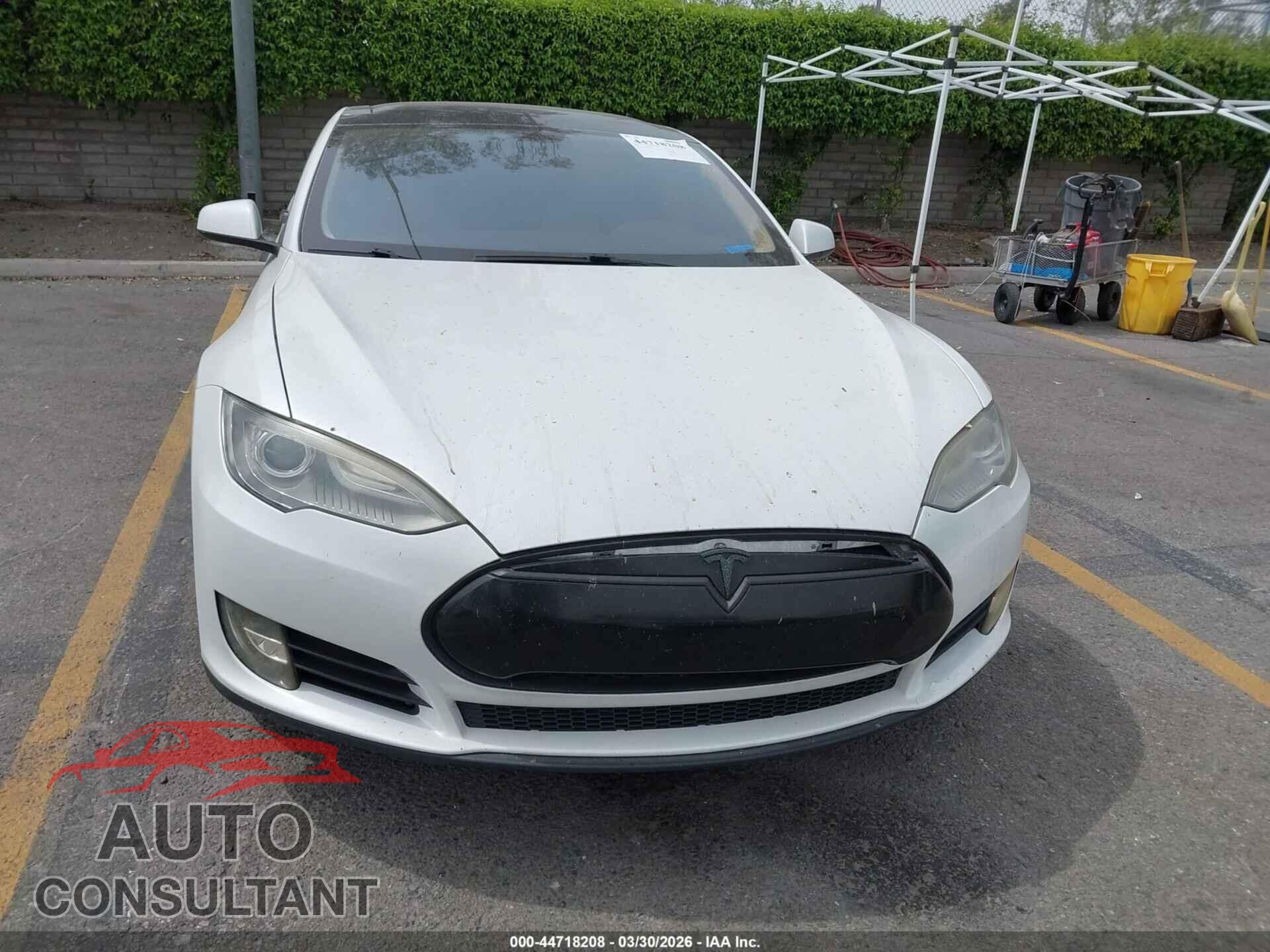TESLA MODEL S 2013 - 5YJSA1DP9DFP13098