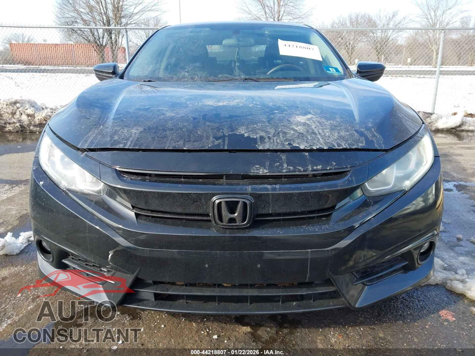 HONDA CIVIC 2018 - 2HGFC2F55JH525845
