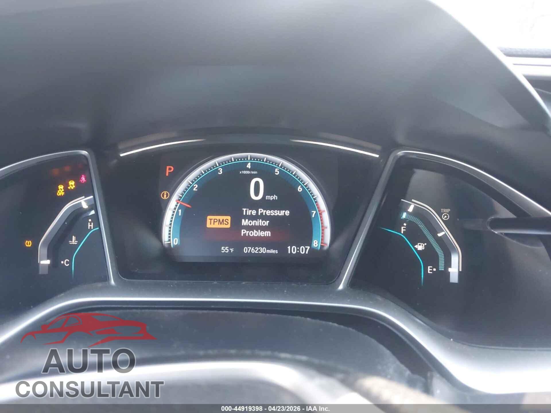 HONDA CIVIC 2018 - 2HGFC2F70JH577496