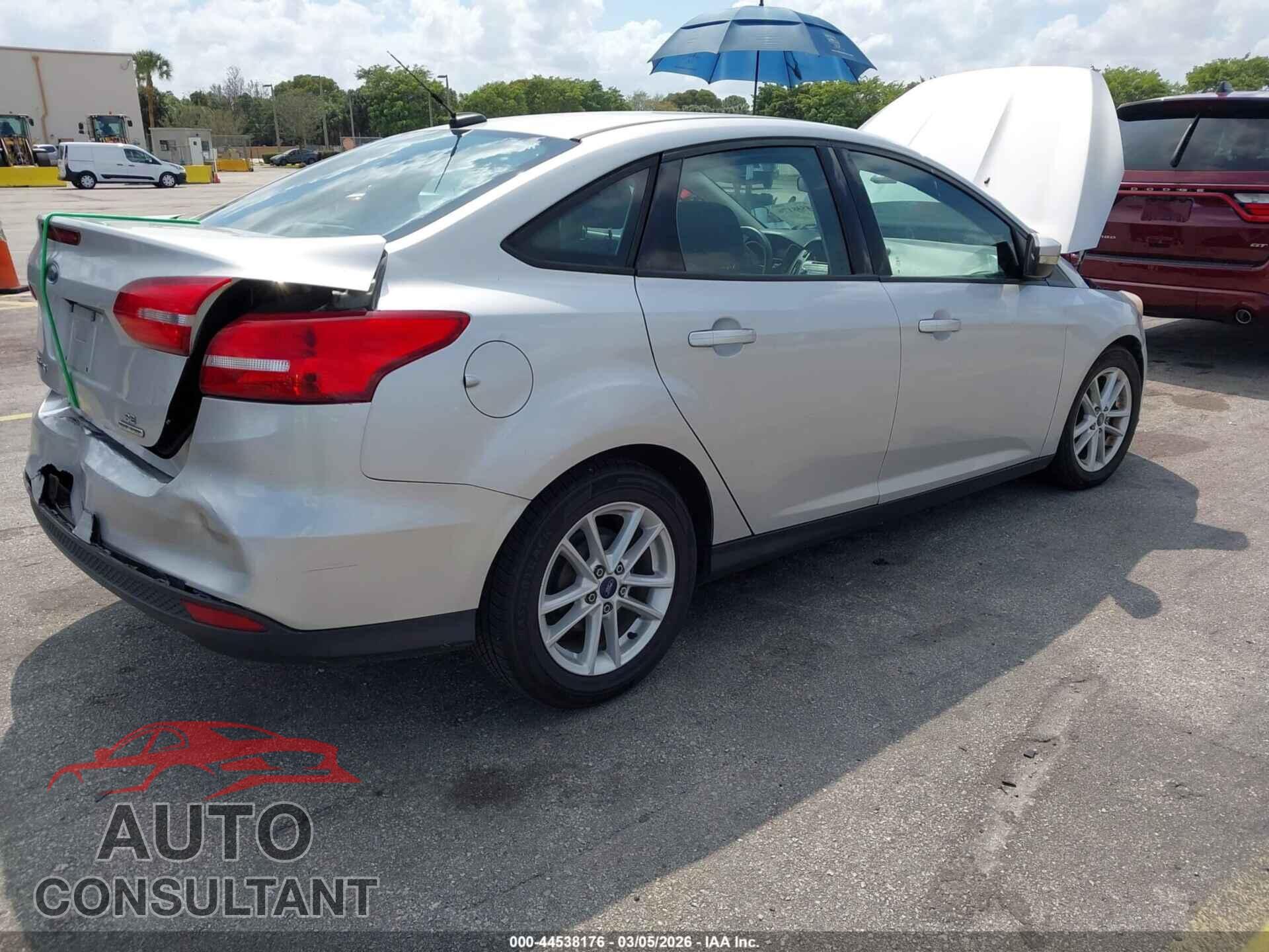 FORD FOCUS 2016 - 1FADP3F26GL242118