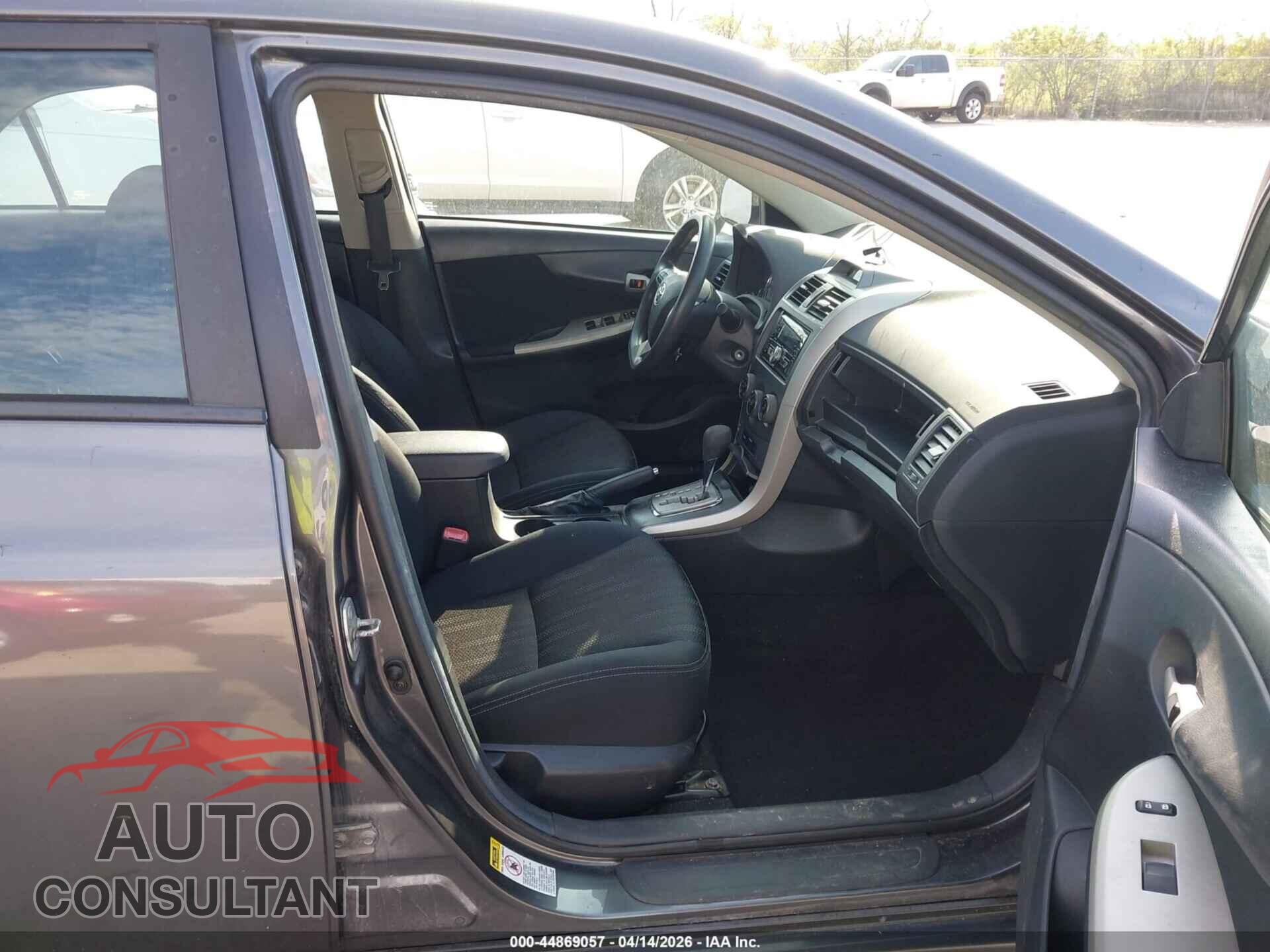 TOYOTA COROLLA 2013 - 5YFBU4EEXDP092903
