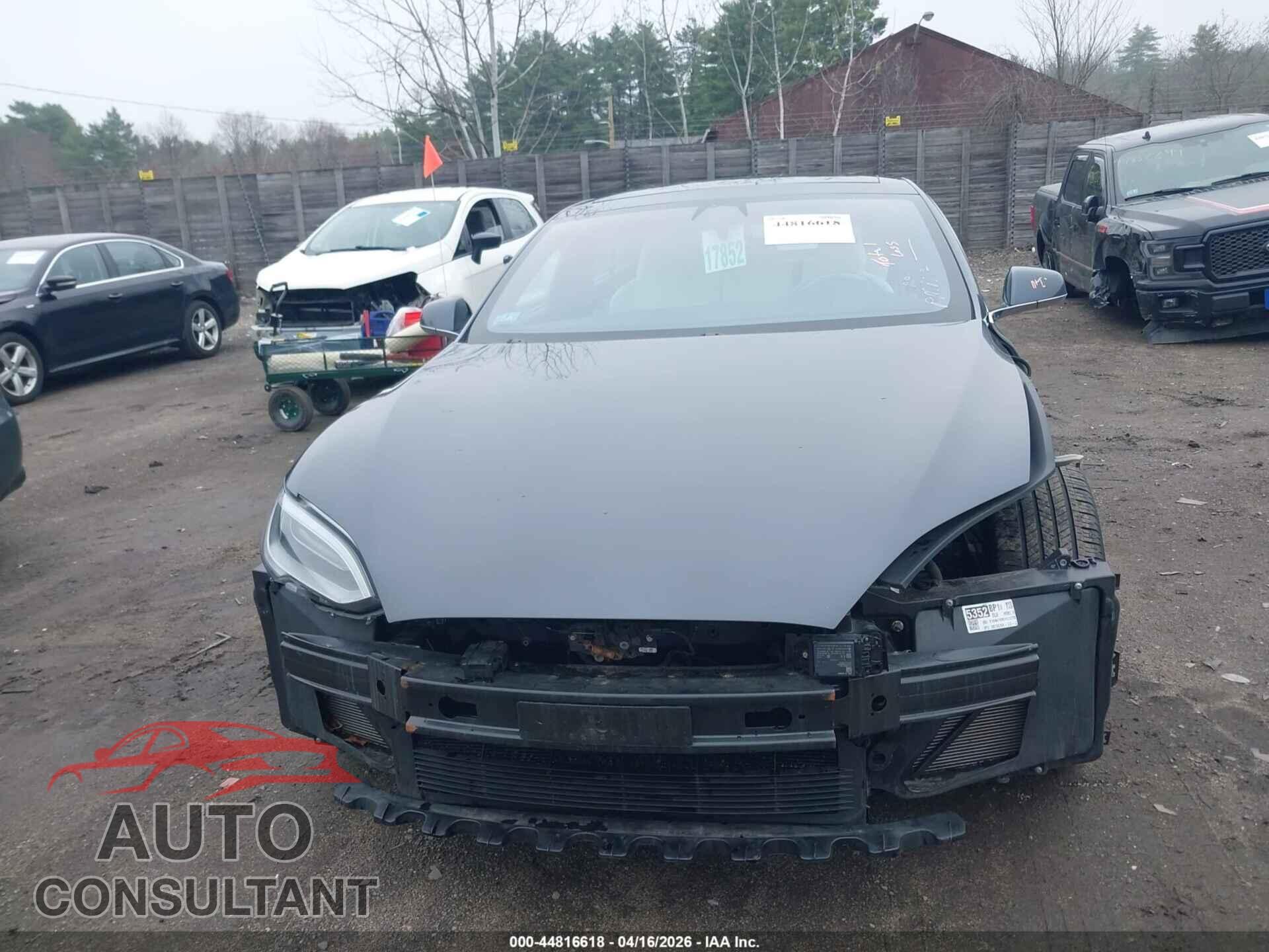TESLA MODEL S 2018 - 5YJSA1E40JF293215