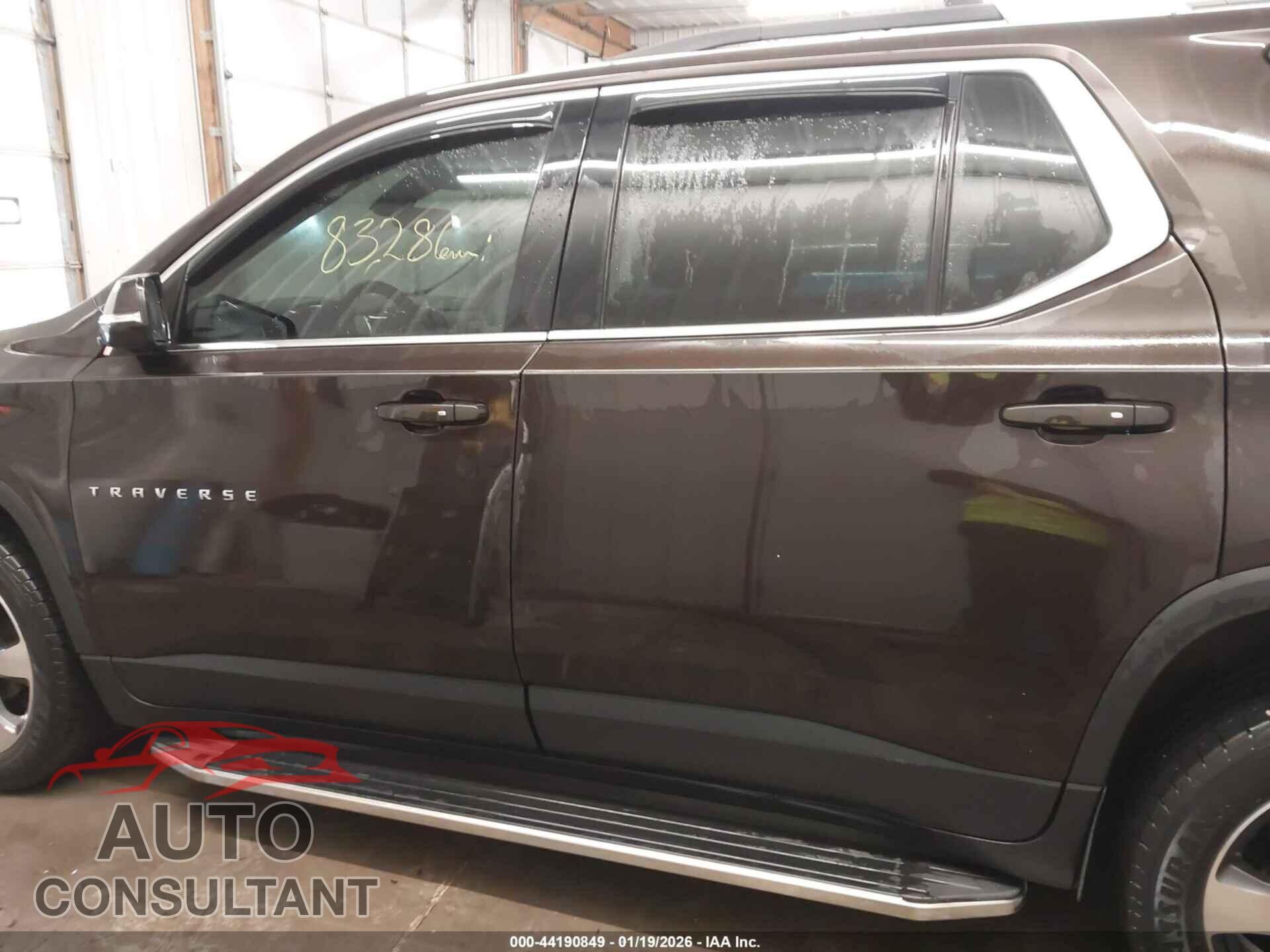 CHEVROLET TRAVERSE 2018 - 1GNERHKW1JJ143473