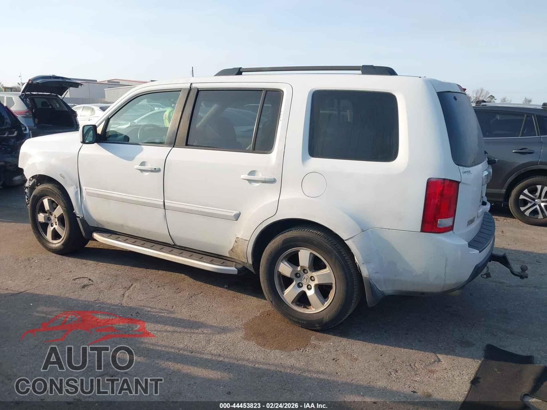 HONDA PILOT 2011 - 5FNYF4H55BB085589