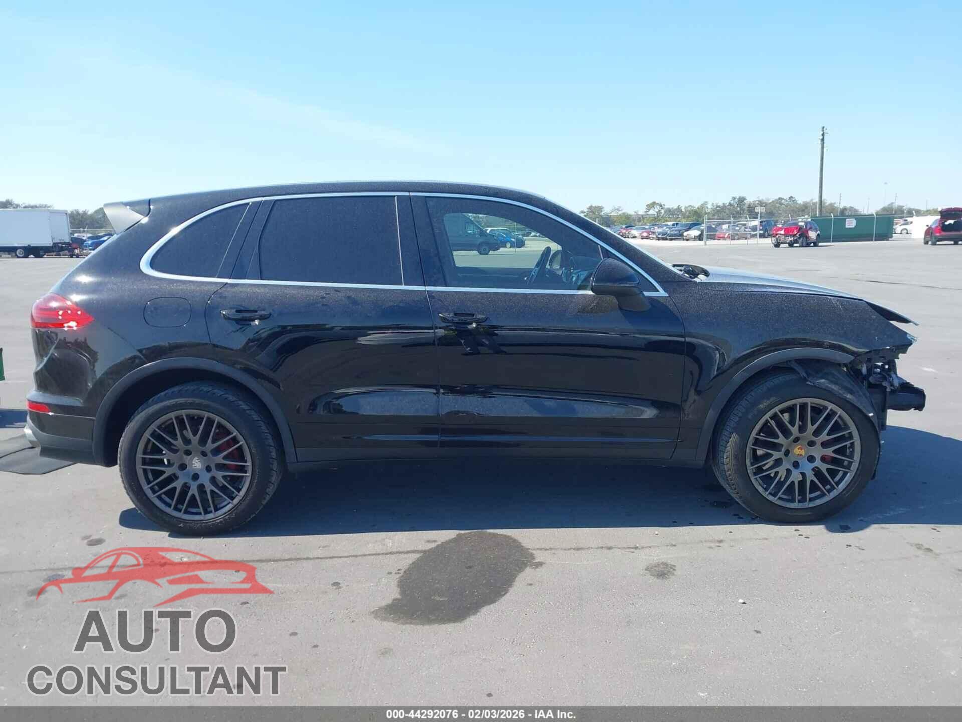 PORSCHE CAYENNE 2016 - WP1AA2A28GLA03863
