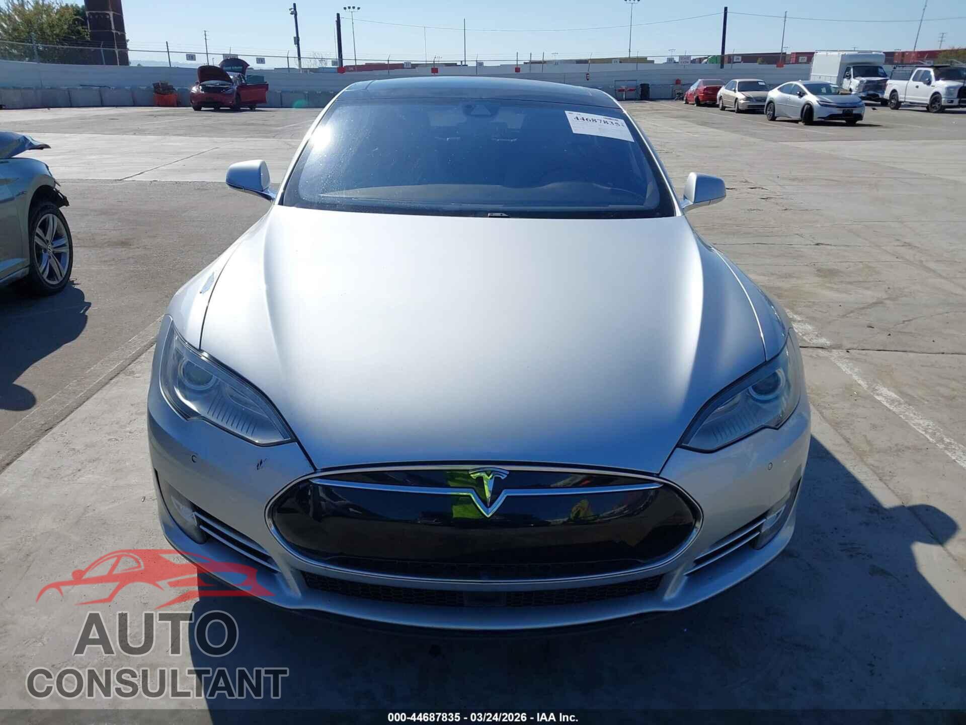 TESLA MODEL S 2015 - 5YJSA1H15FF085534