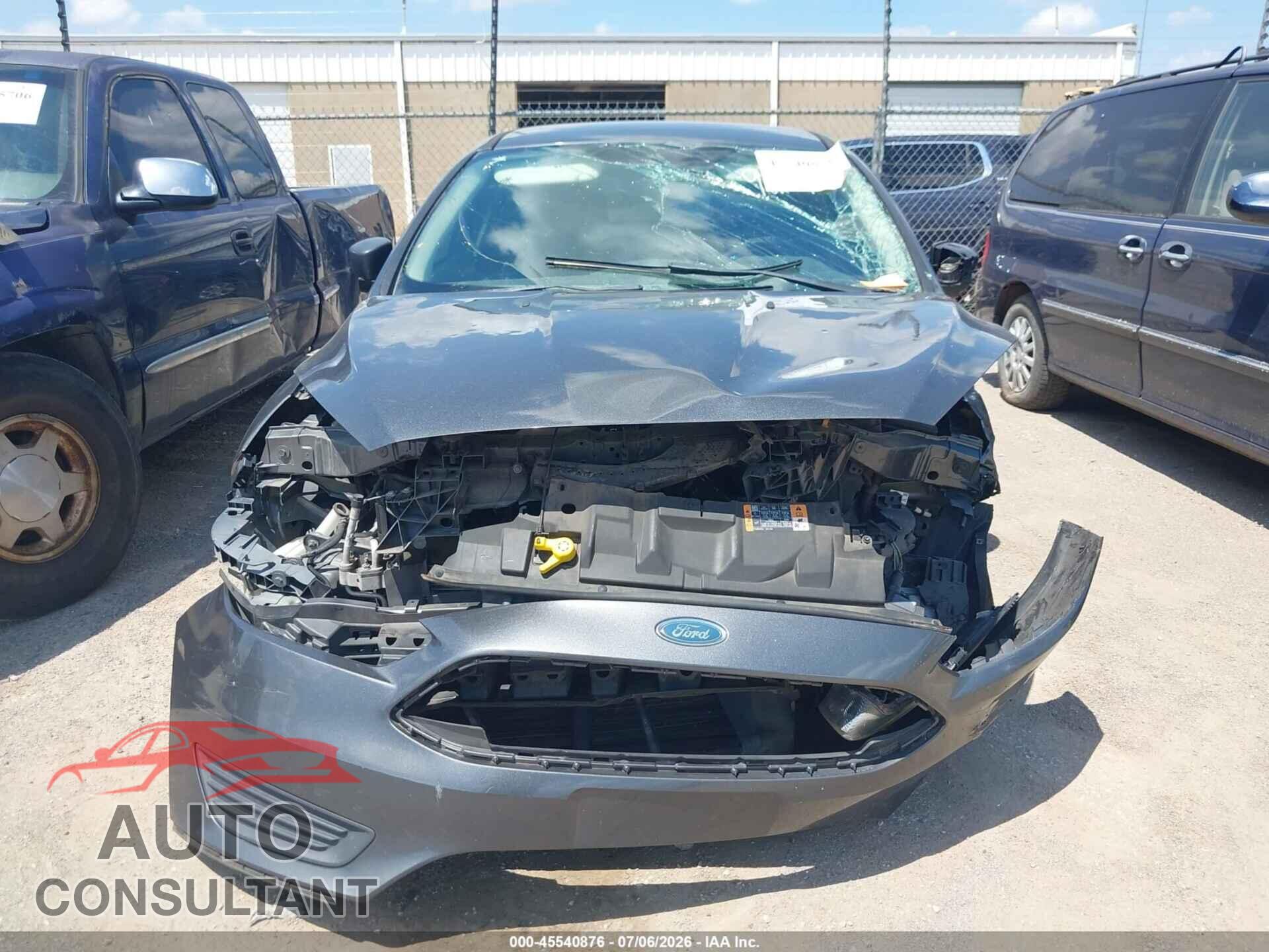 FORD FOCUS 2016 - 1FADP3E27GL379229