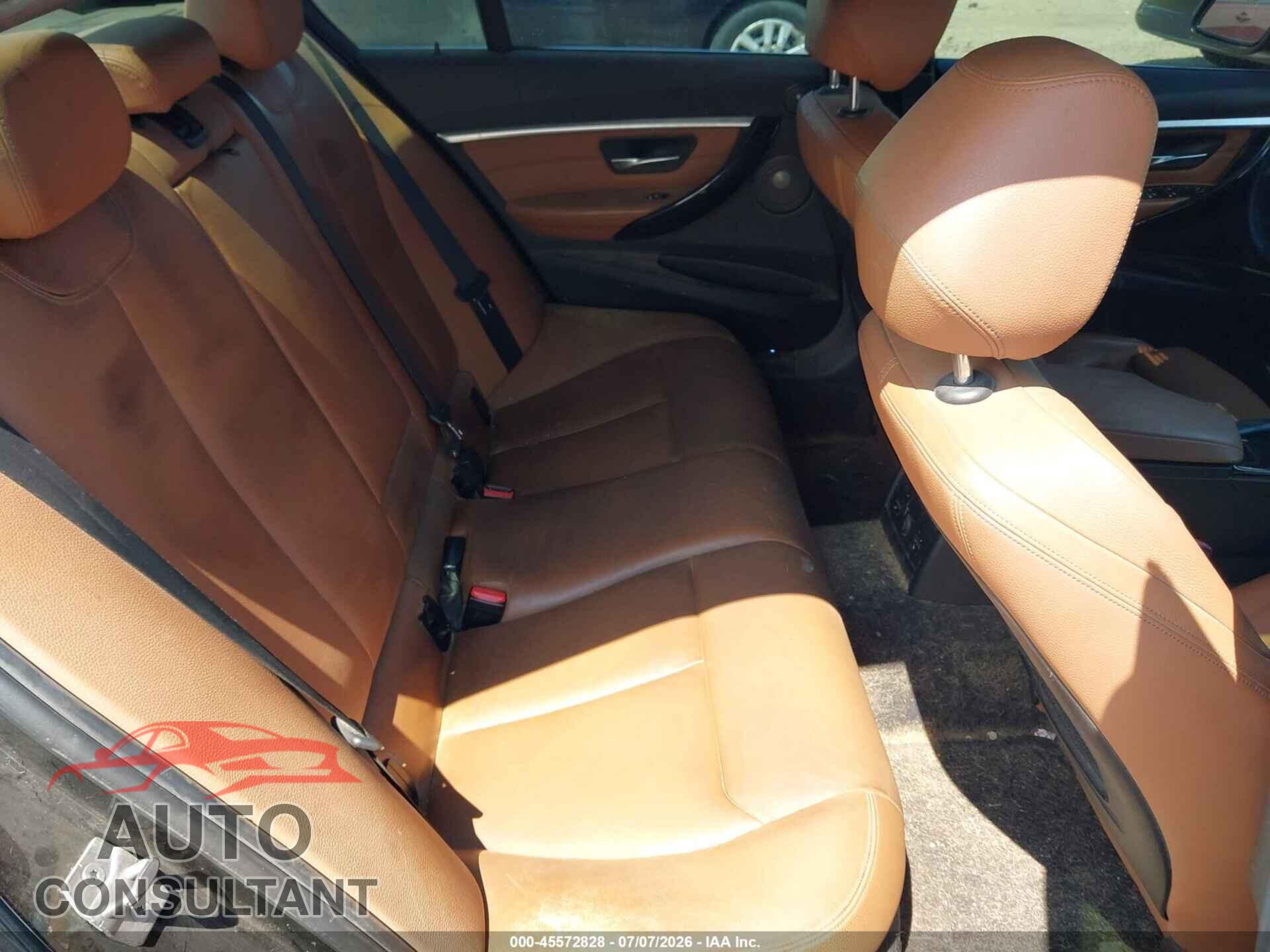 BMW 328I 2016 - WBA8E3G54GNU05439