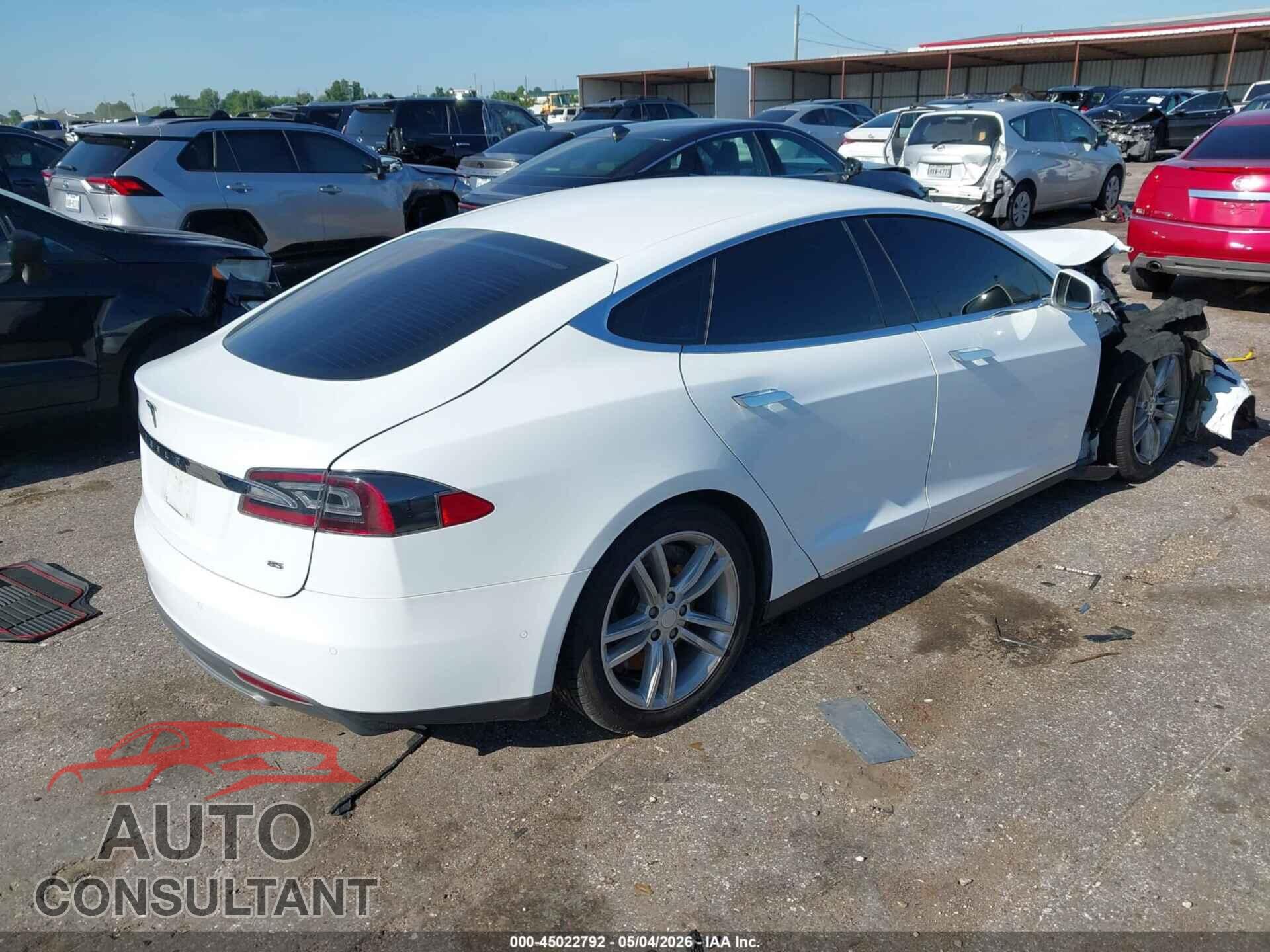 TESLA MODEL S 2014 - 5YJSA1H14EFP65276