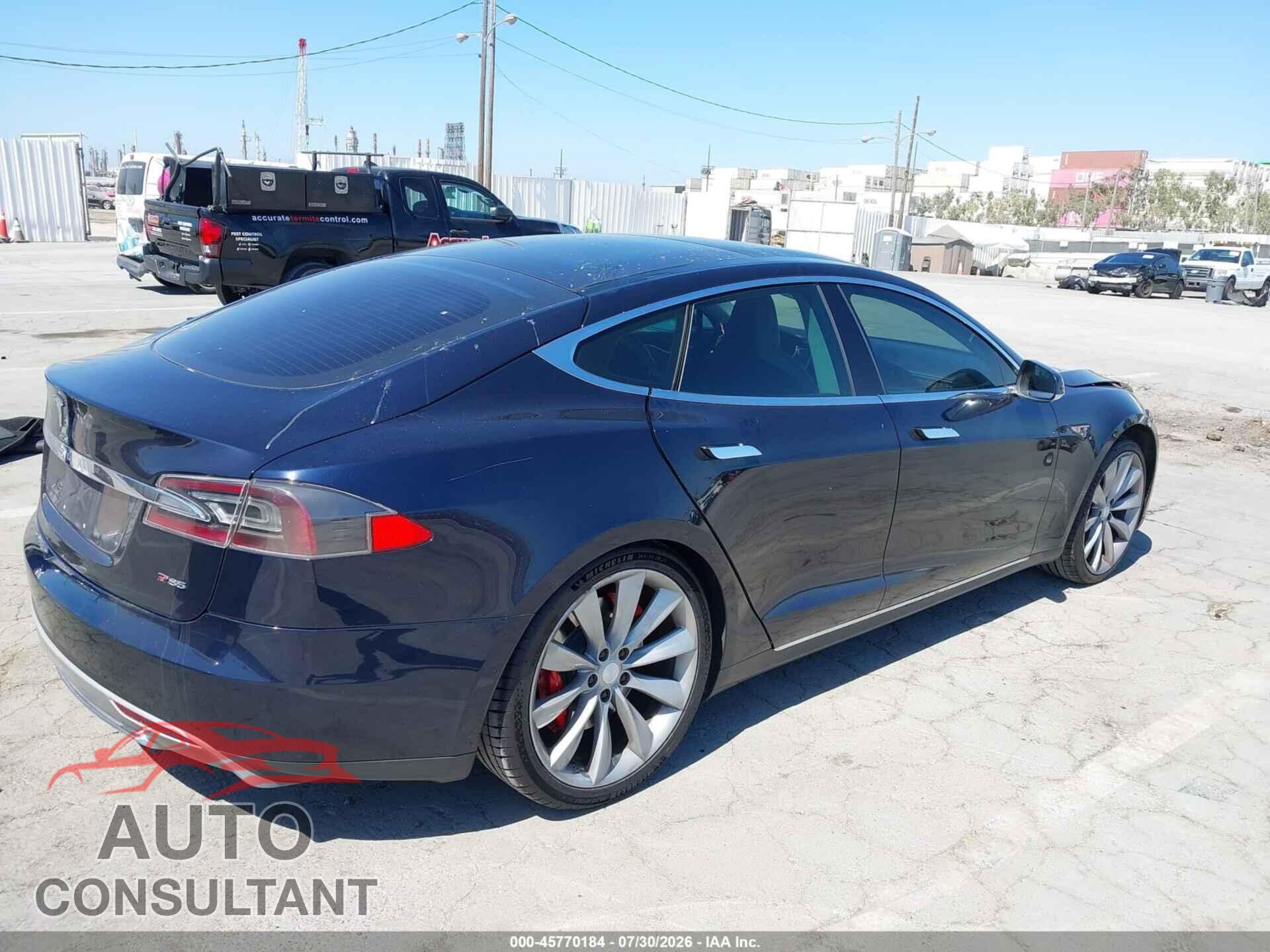 TESLA MODEL S 2013 - 5YJSA1DP6DFP07209