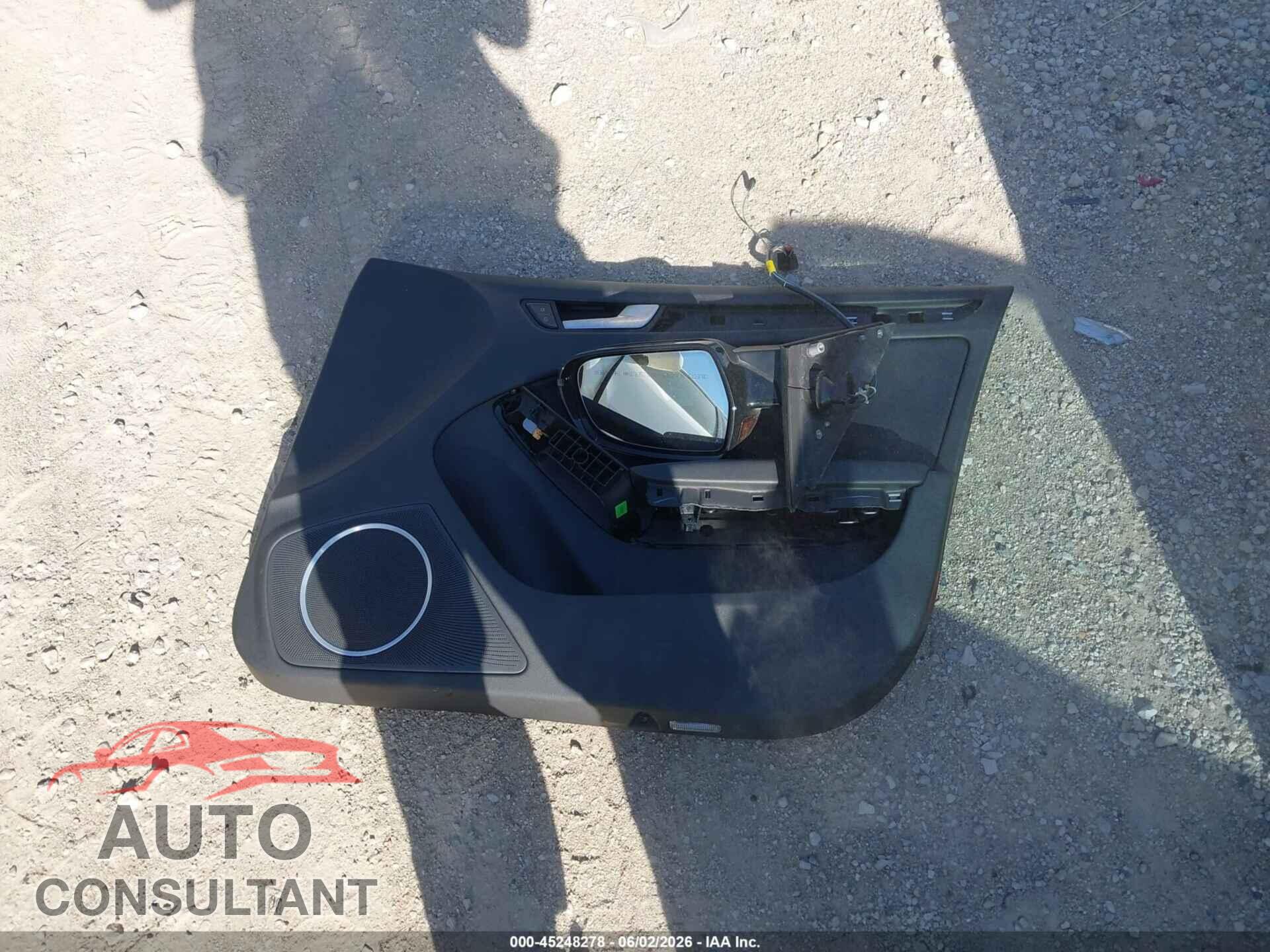 AUDI A4 2013 - WAUKFBFL5DN041654