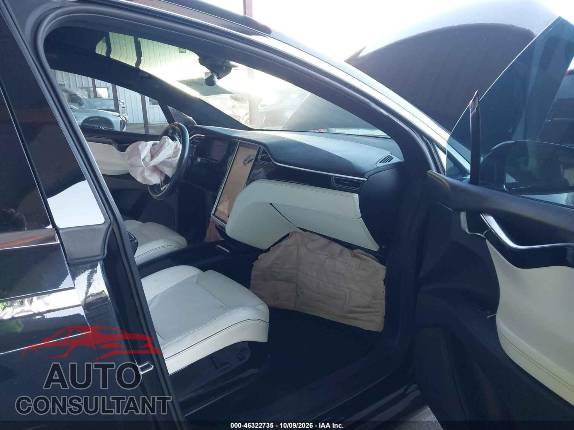 TESLA MODEL X 2016 - 5YJXCBE21GF012181