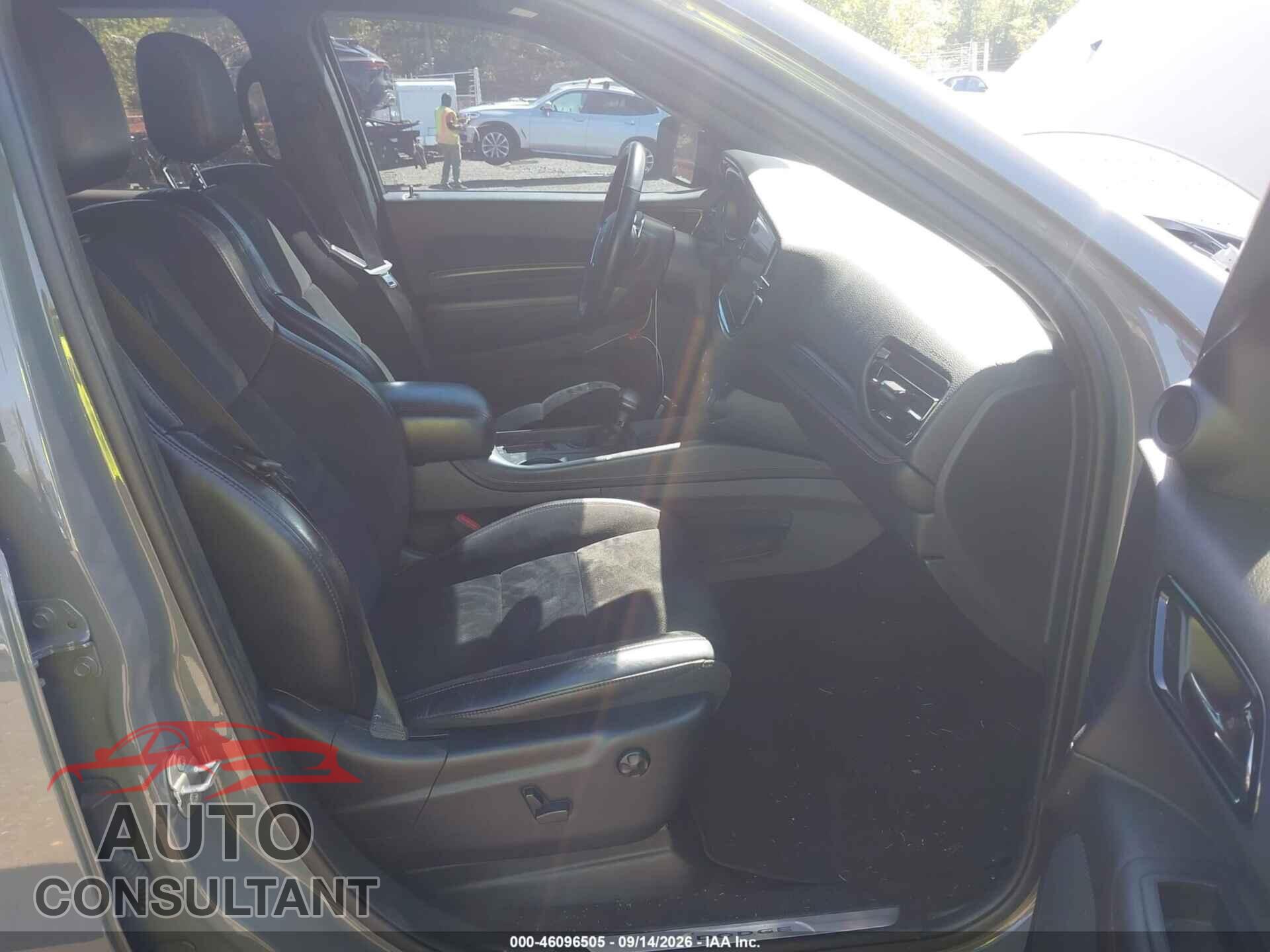 DODGE DURANGO 2023 - 1C4SDJCT5PC656213