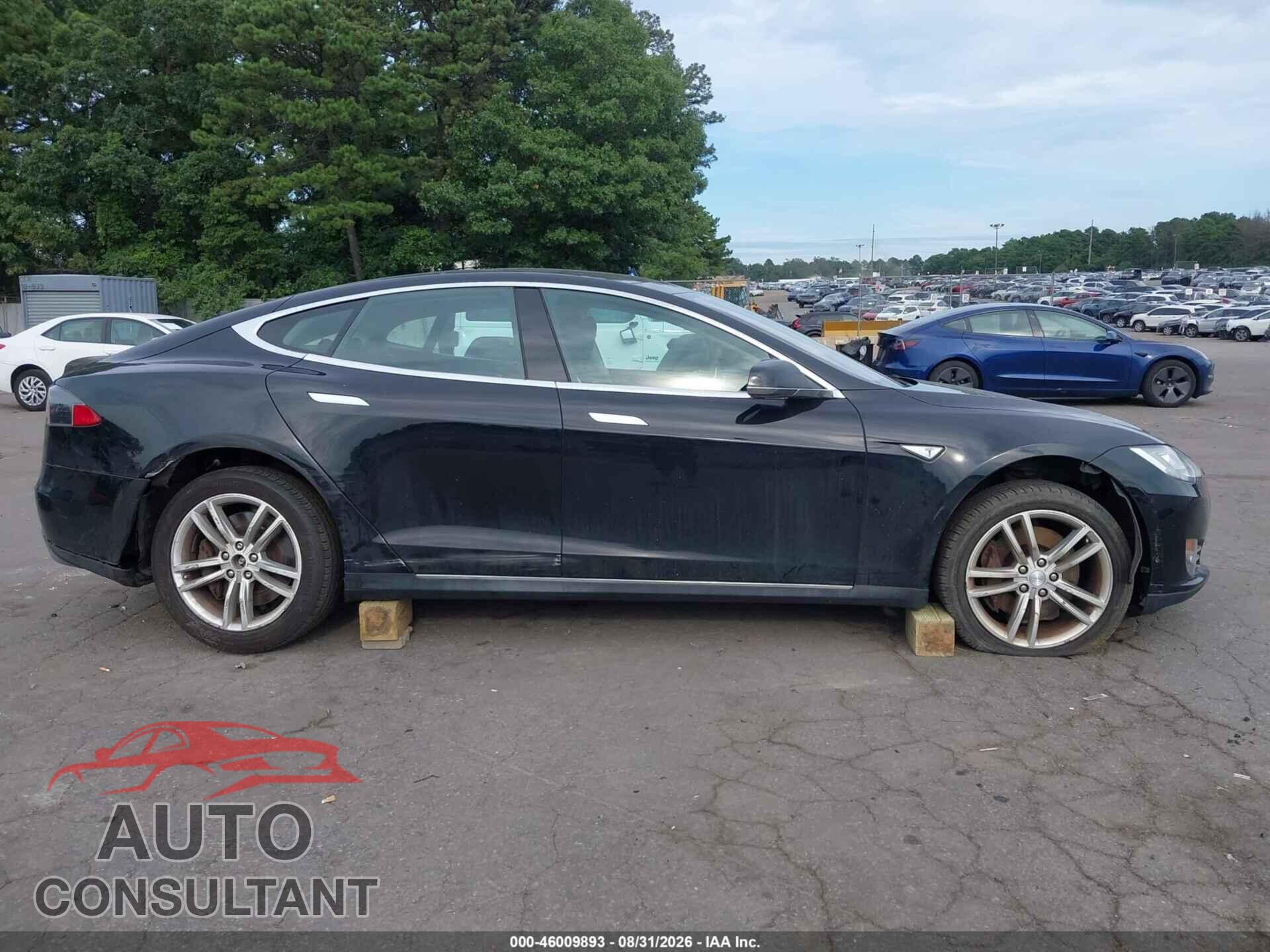 TESLA MODEL S 2013 - 5YJSA1CN1DFP25780